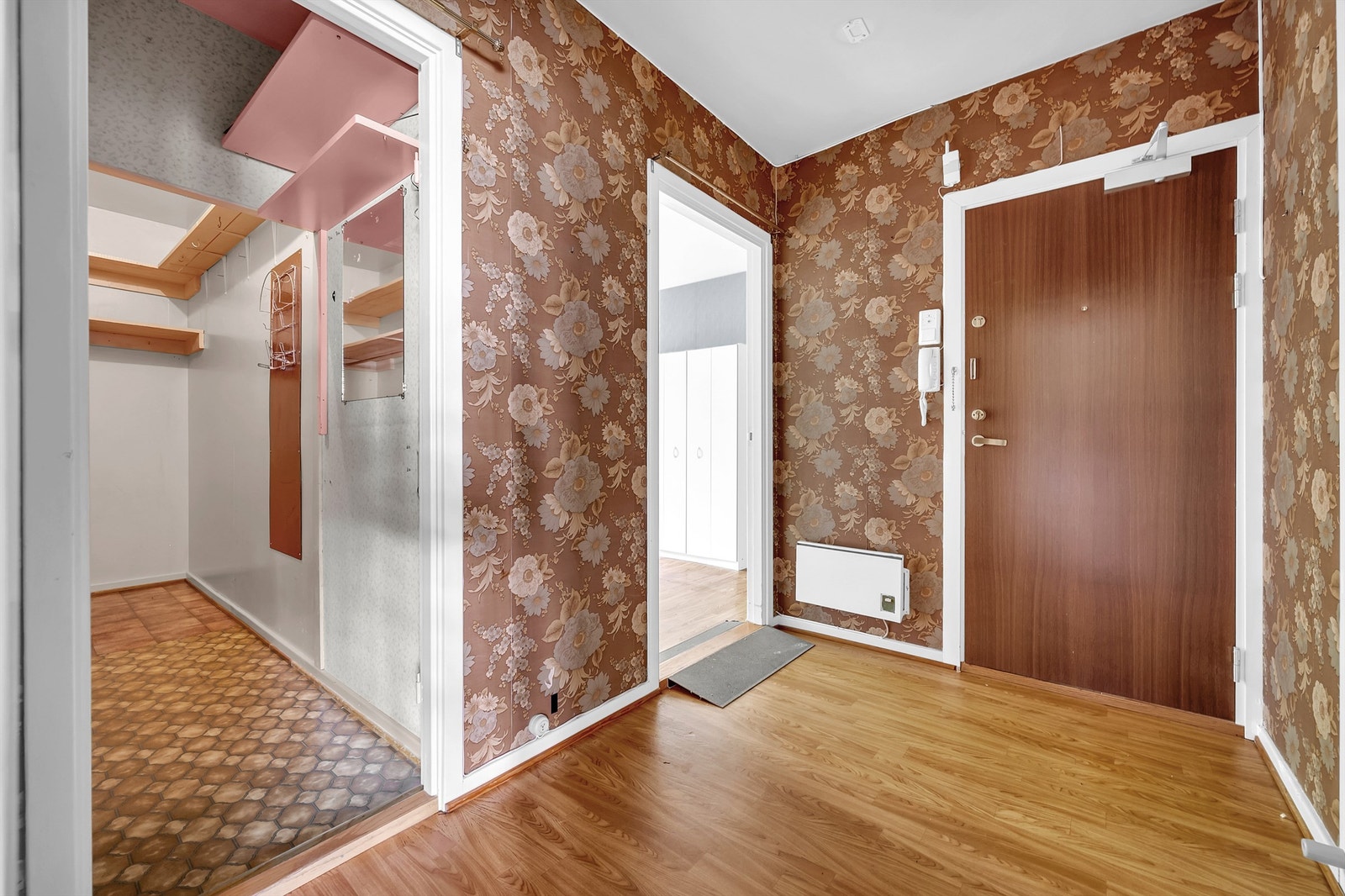 Entrè med god plass. Galleribilde