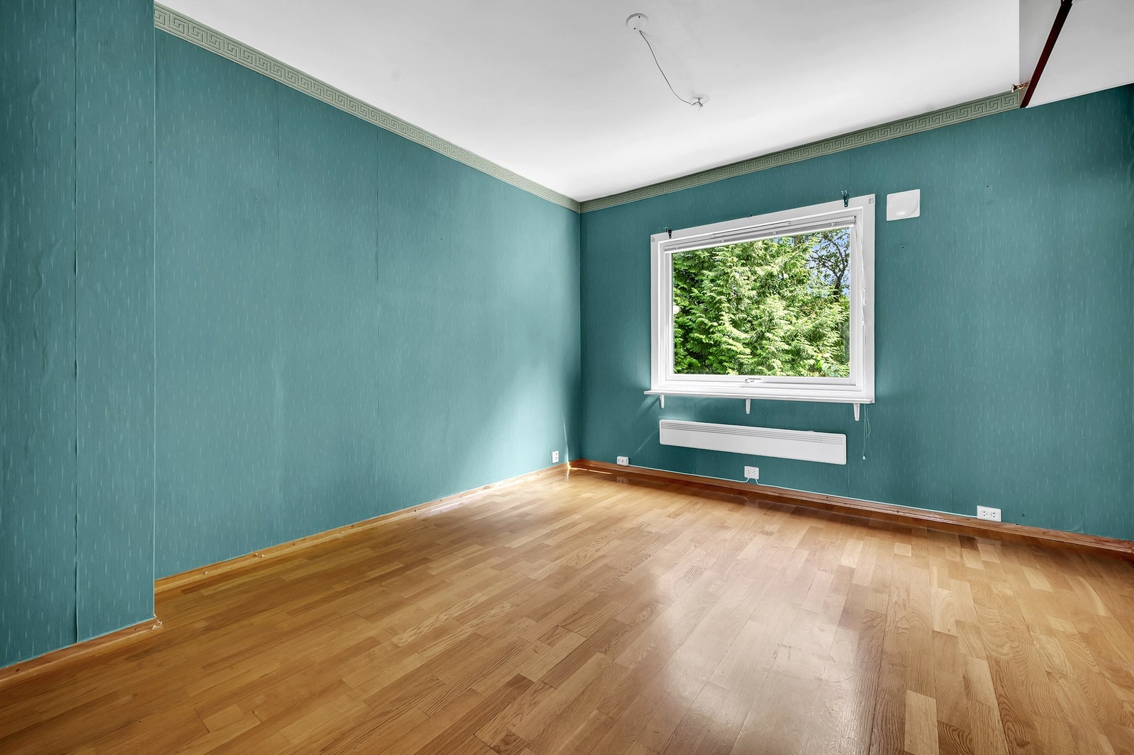 Opprinnelig soverom som har blitt brukt som spisestue i senere år. Galleribilde