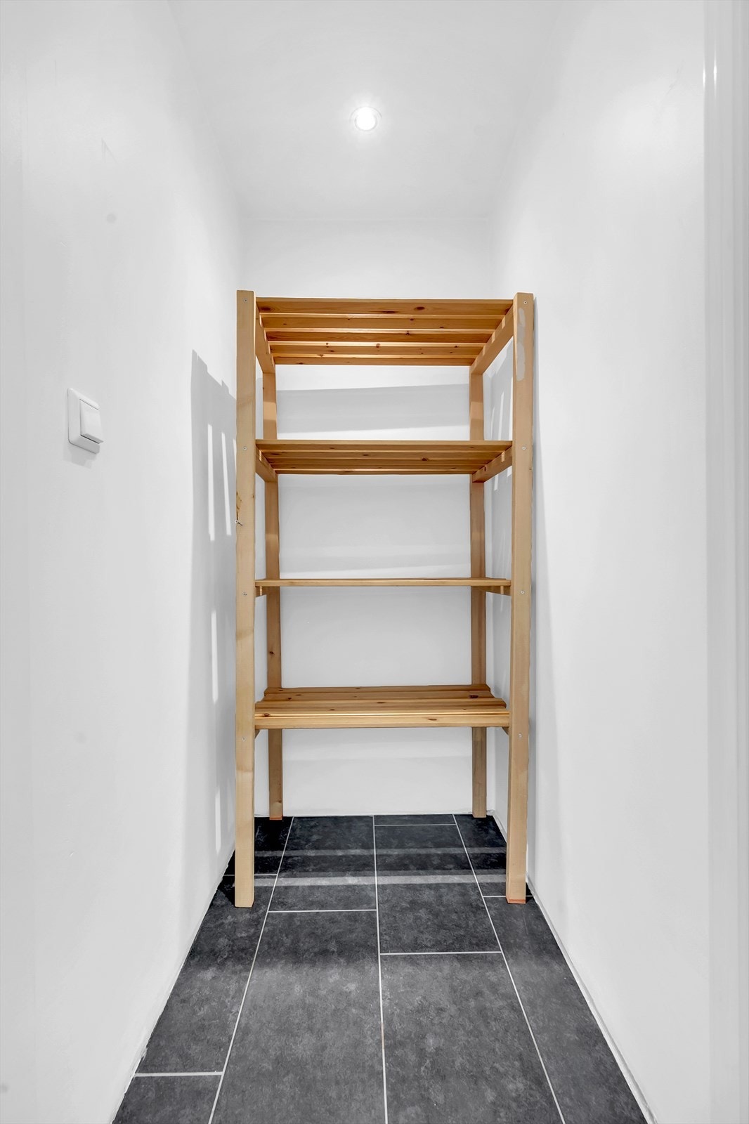 Bod bak speildøren. Galleribilde