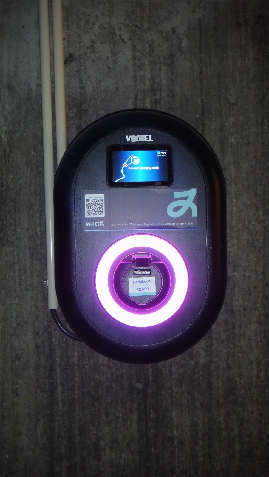 Ny veggmontert smartlader fra Mer Norway AS. Galleribilde