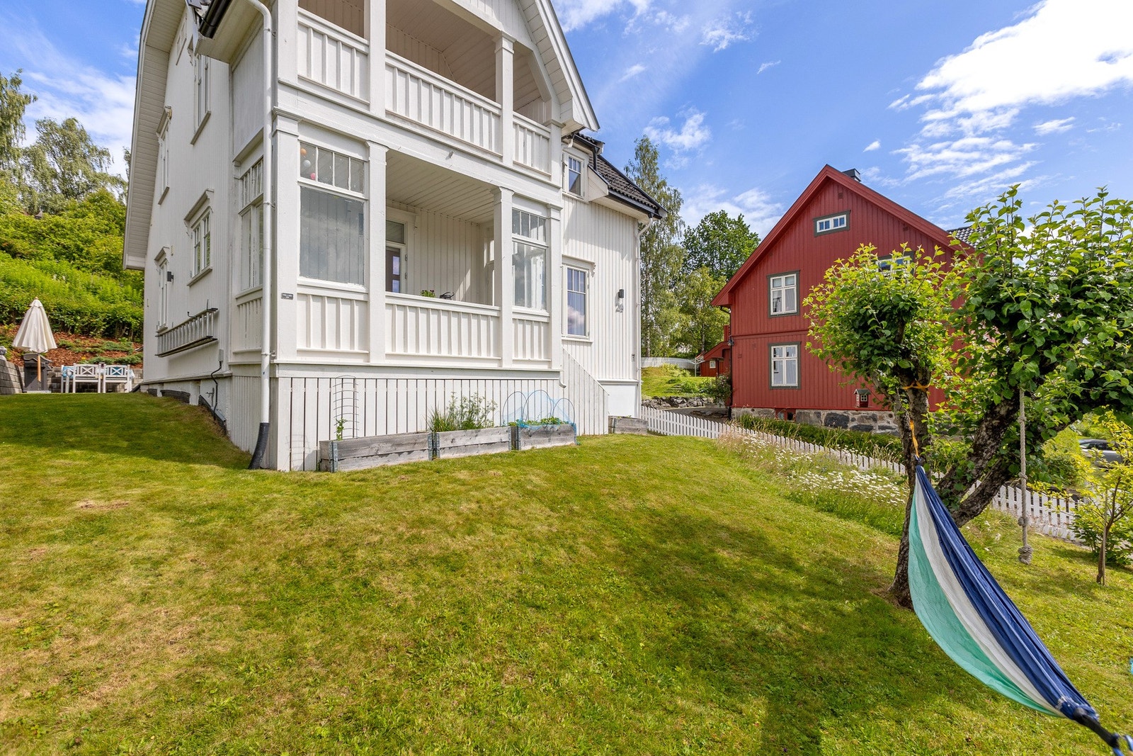 Pent opparbeidet hage Galleribilde