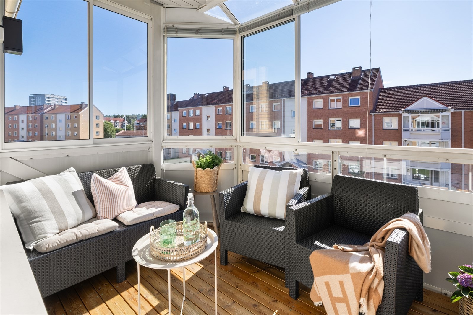 En attraktiv og solrik 3-roms med sentral beliggenhet på Manglerud Galleribilde