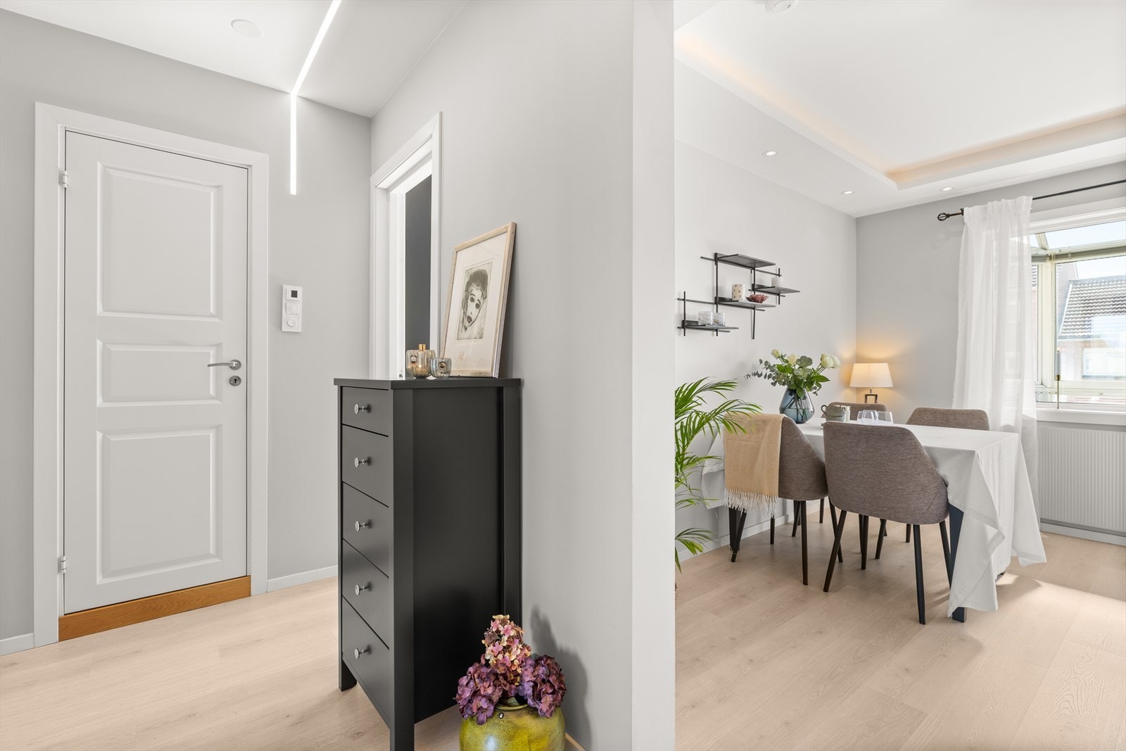 Leiligheten er opprinnelig en 2-roms som er omgjort til en 3-roms leilighet Galleribilde