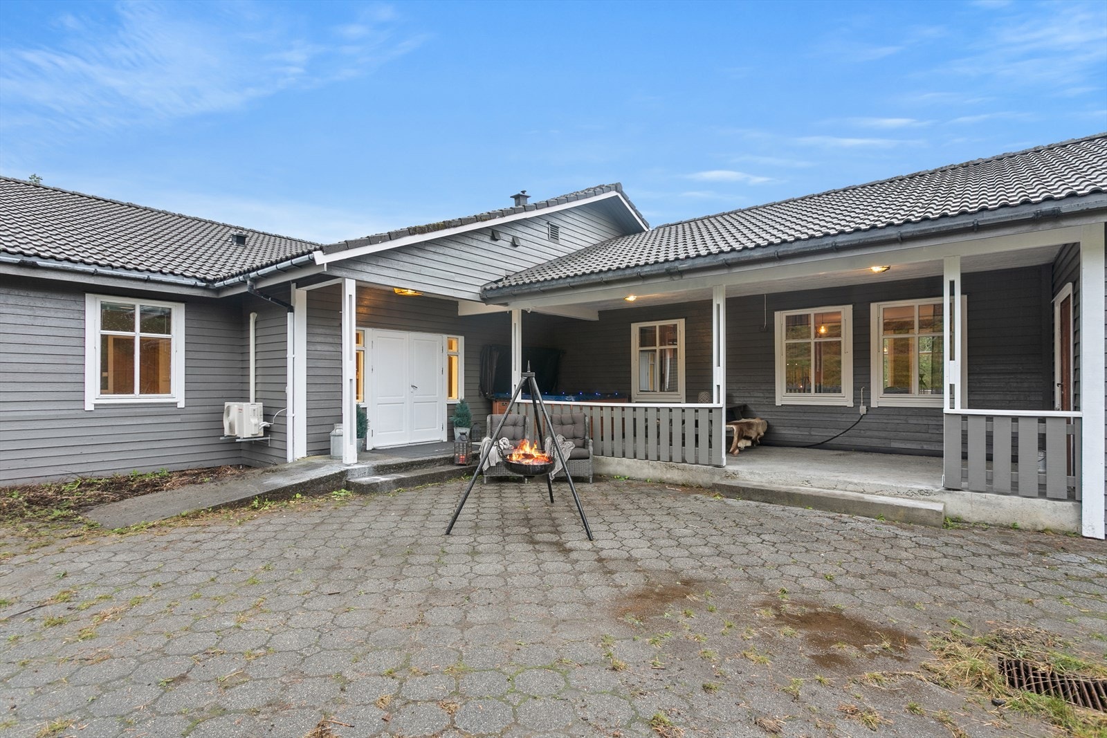 Her har ein rikeleg med plass for hygge om sumaren. Galleribilde