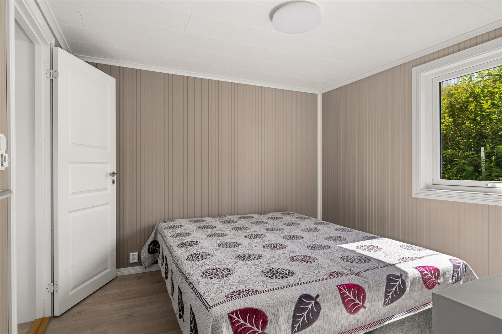 Soverom en i 1. etasje Galleribilde