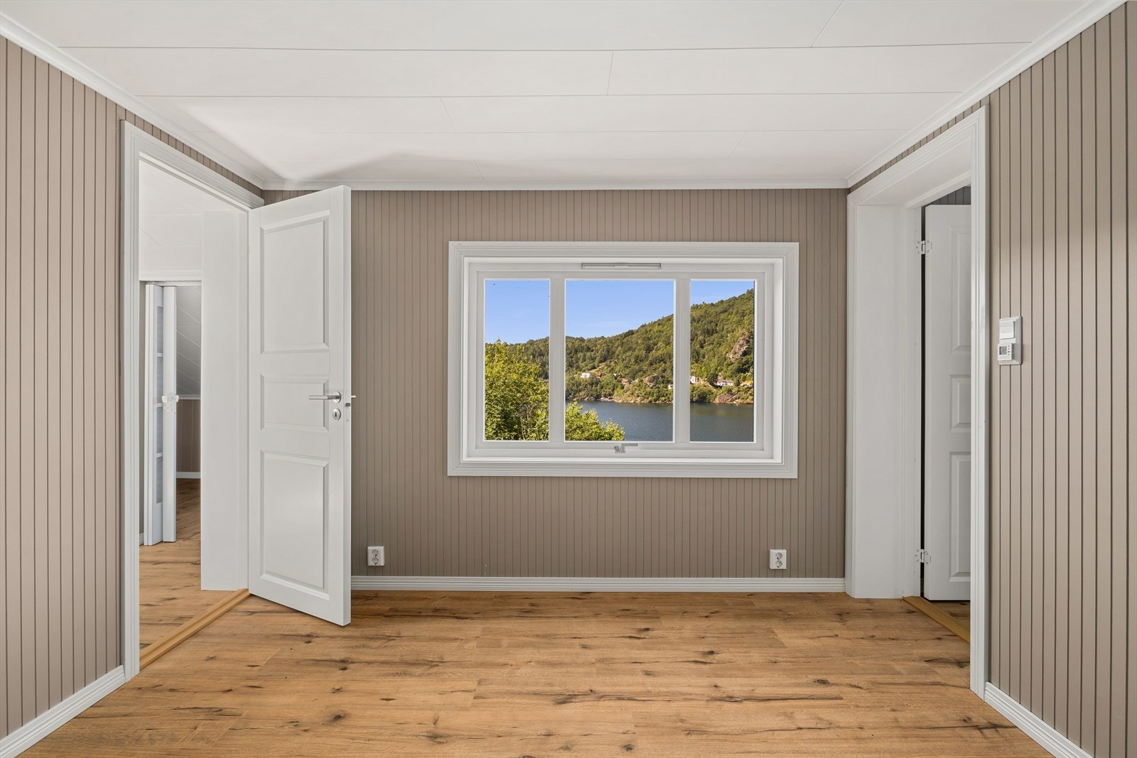 Det er varme i gulv og nok med stikkontakter Galleribilde