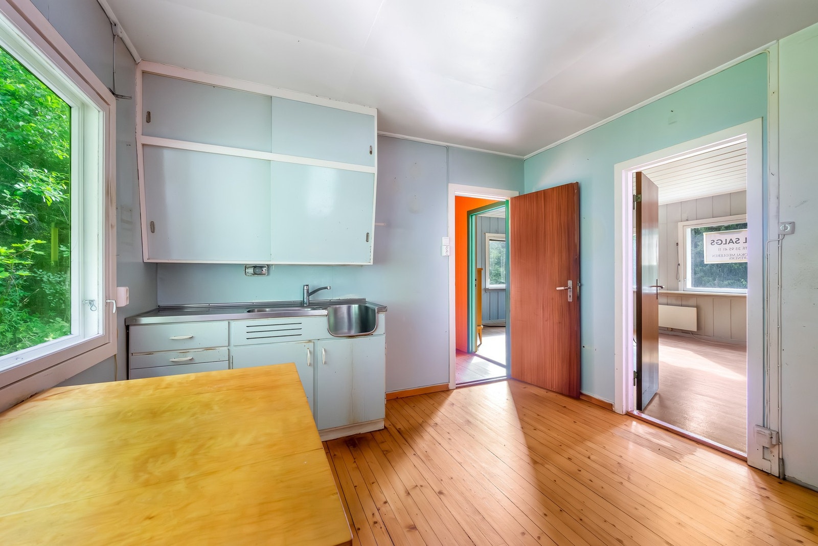 Boligen har enkel standard, og har behov for oppgraderinger Galleribilde