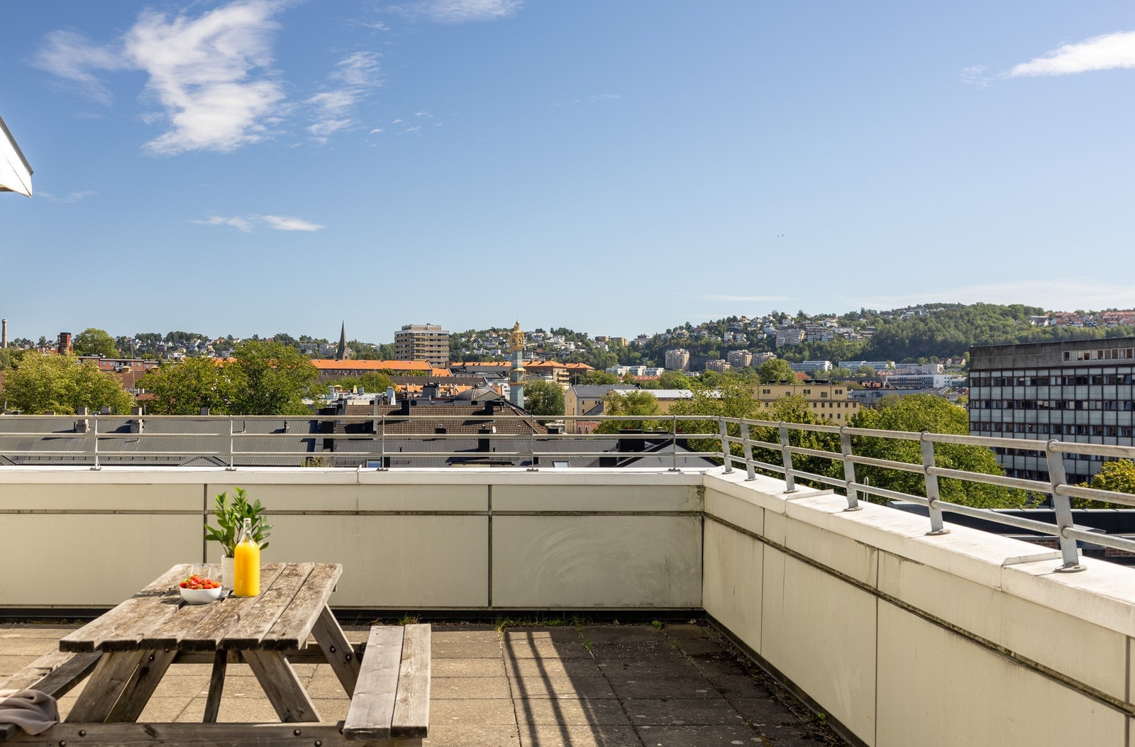 Her er det flotte solforhold og panoramautsikt over Oslo. Galleribilde