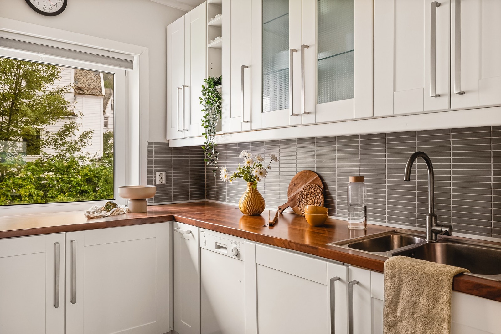 Det er godt med skap- og benkeplass Galleribilde