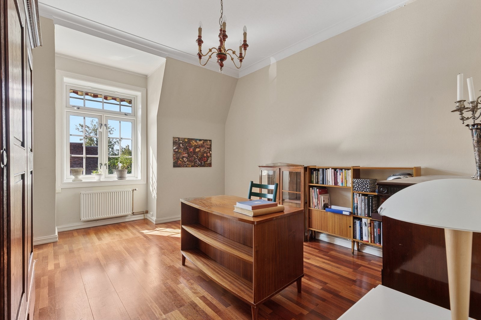 Soverom 3 har en fleksibel utforming og egner seg godt som kontor, gjesterom eller barnerom - tilpasset familiens behov og livsstil. Galleribilde