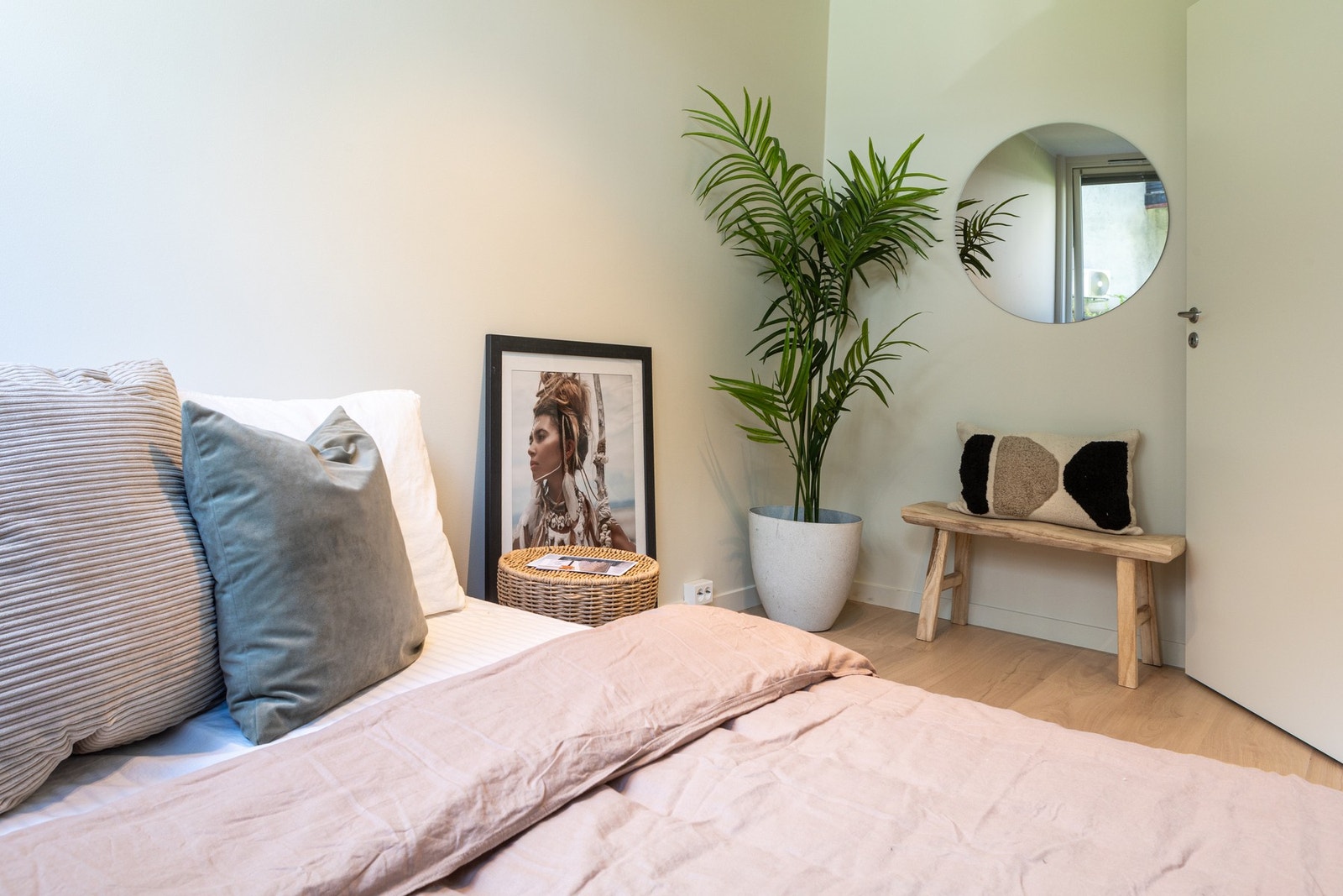 Enkelt å innrede med garderobeskap eller andre oppbevaringsløsninger. Galleribilde