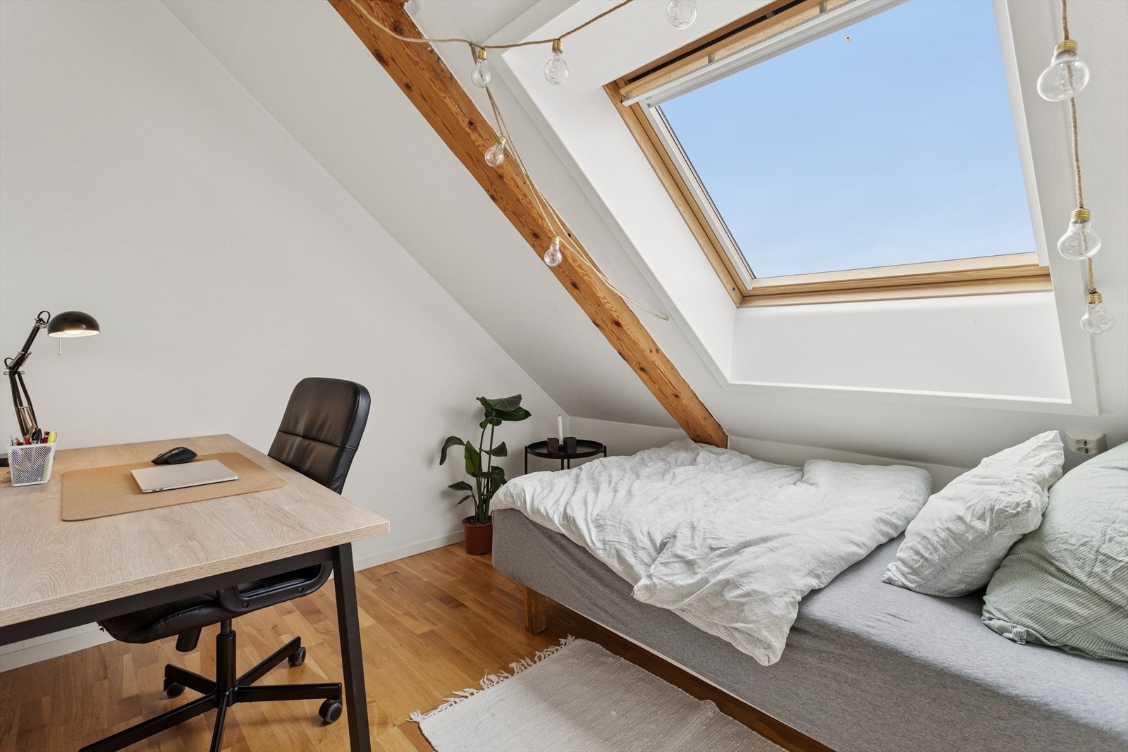 Dersom man ikke har behov for 2 soverom, kan det ene rommet fungere godt som for eksempel gjesterom eller kontor. Galleribilde