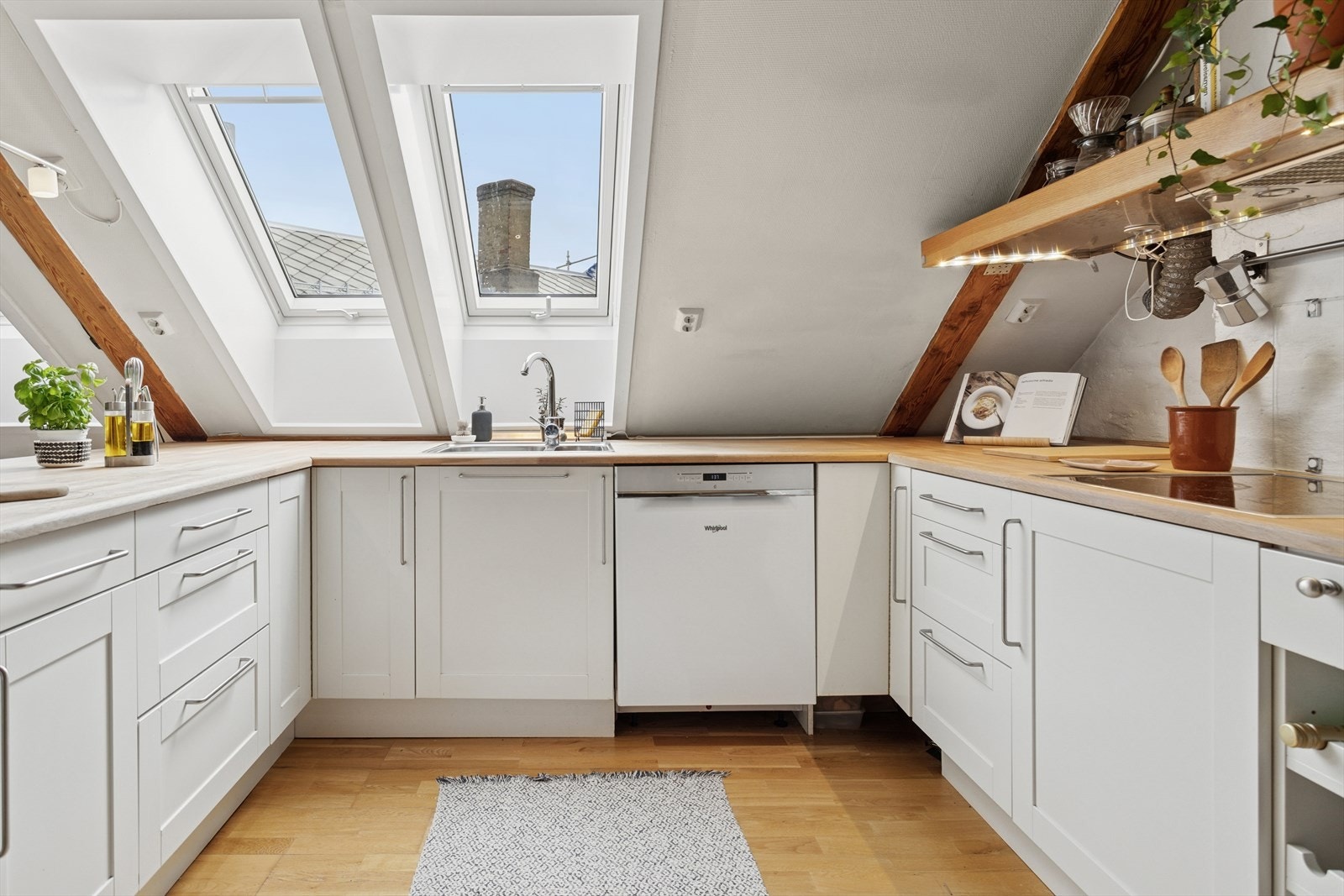 Bygningssakskyndig har gitt tilstandsgrad 1 på kjøkken. Galleribilde