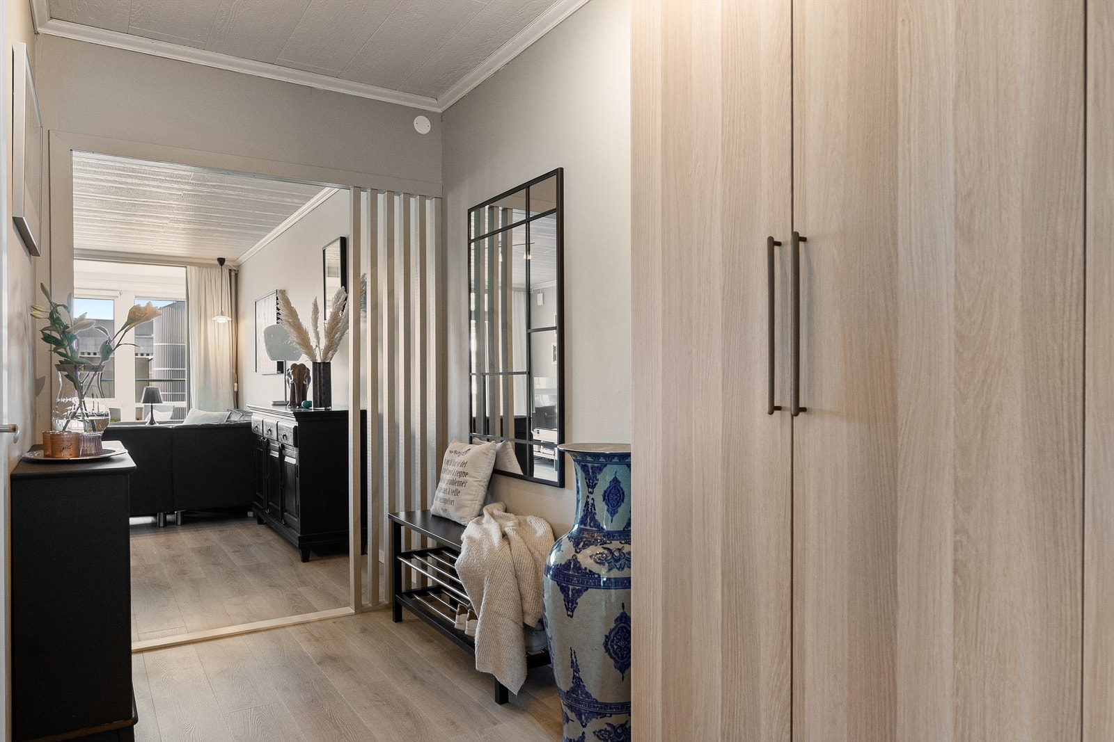 Lys og innbydende entré Galleribilde