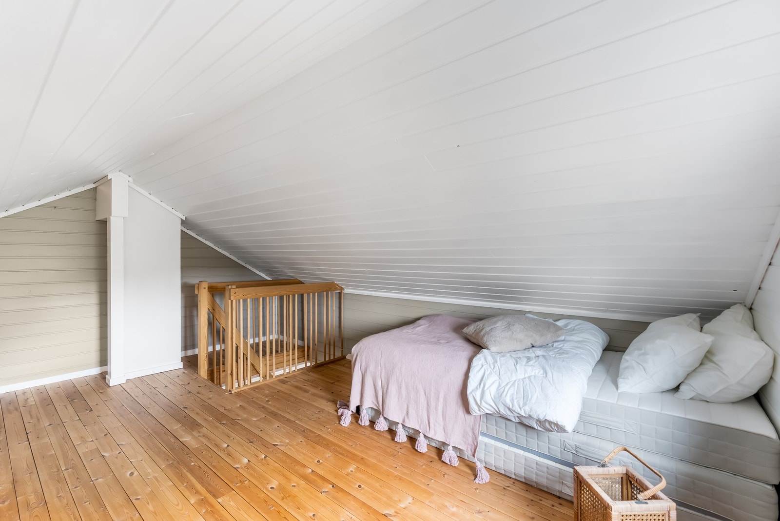 Den åpne løsningen gjør den lett tilgjengelig og skaper en koselig atmosfære.. Galleribilde