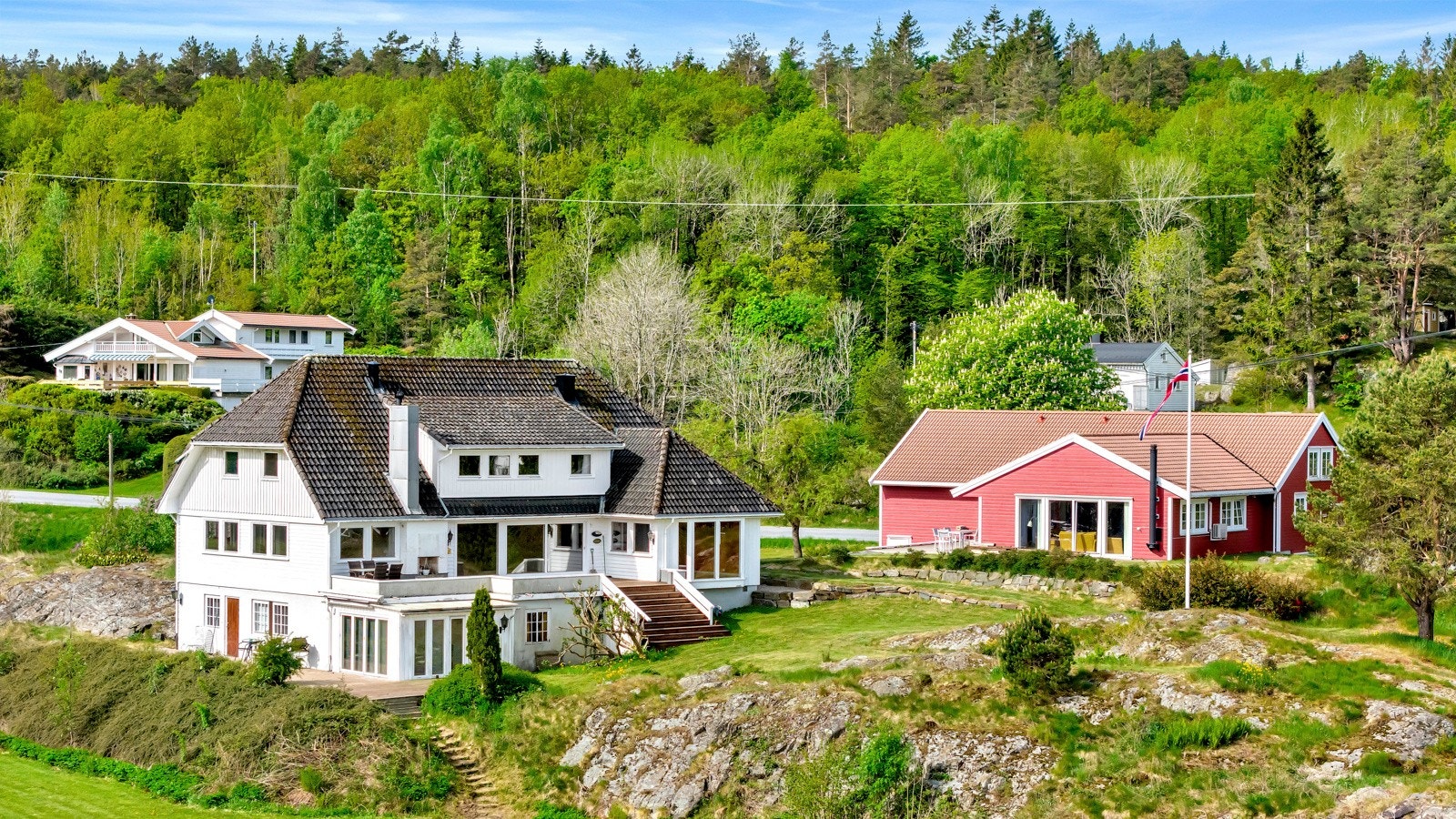 Fasade sett fra fjorden Galleribilde
