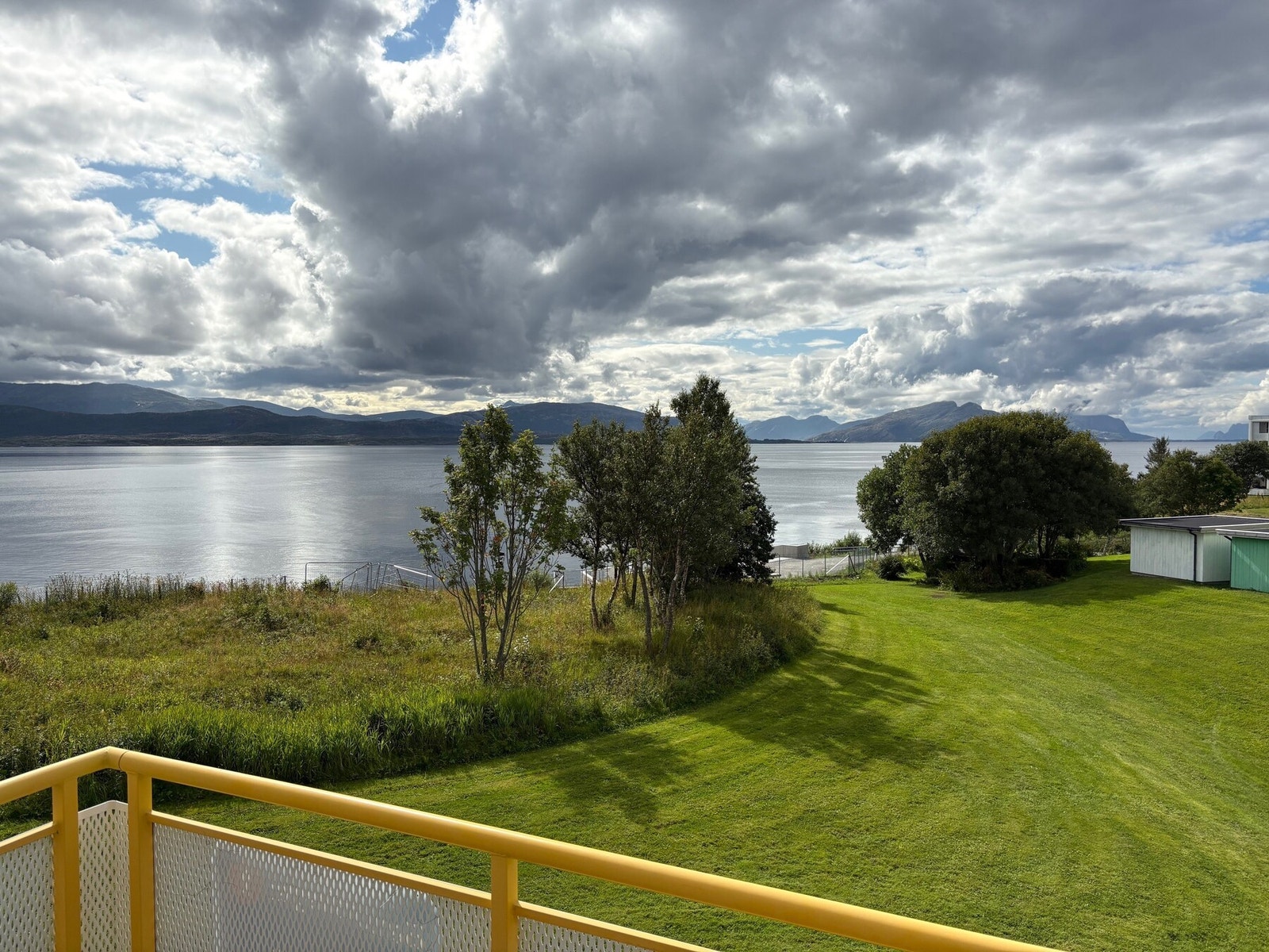 Utsiktsbilde tatt av eier fra balkong Galleribilde