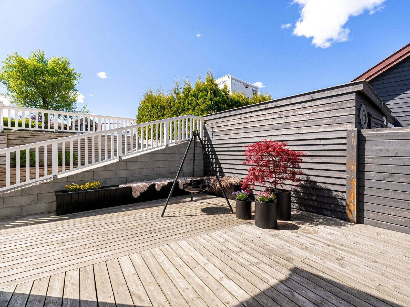 Totalt 78 m2 terrasse rundt eiendommen Galleribilde
