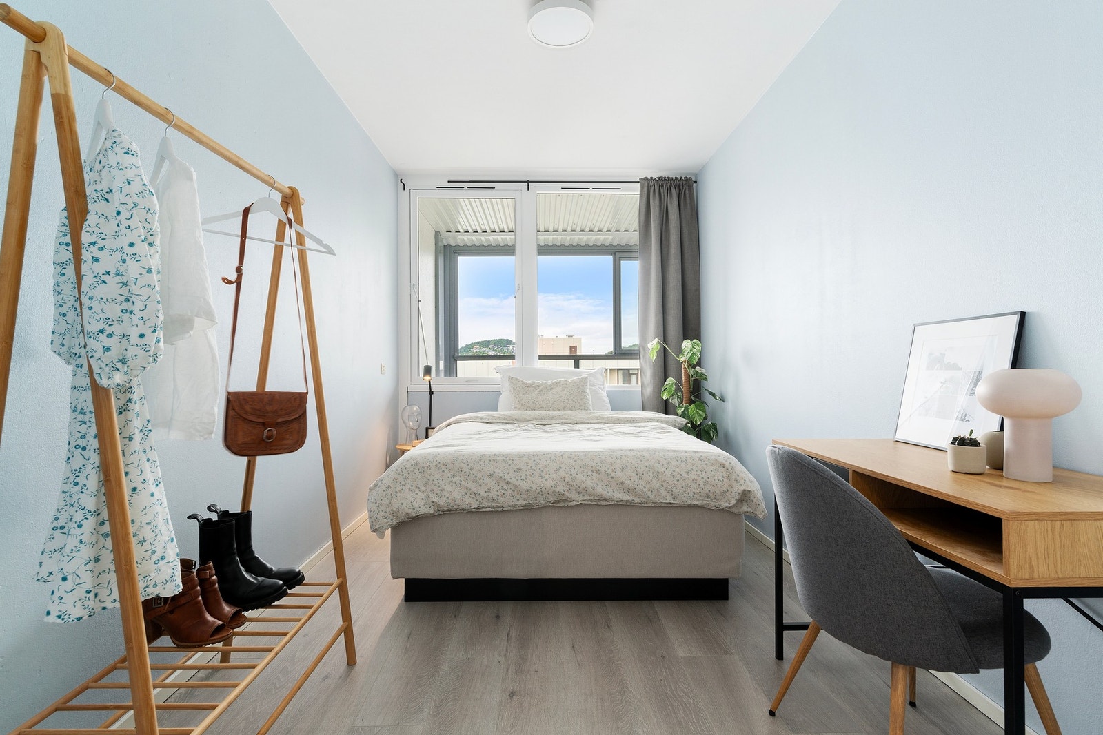 Tips til deg; ta med målbånd eller annet måleverktøy til visningen. Ha også kontroll over mål på eventuelt egne møbler. Galleribilde