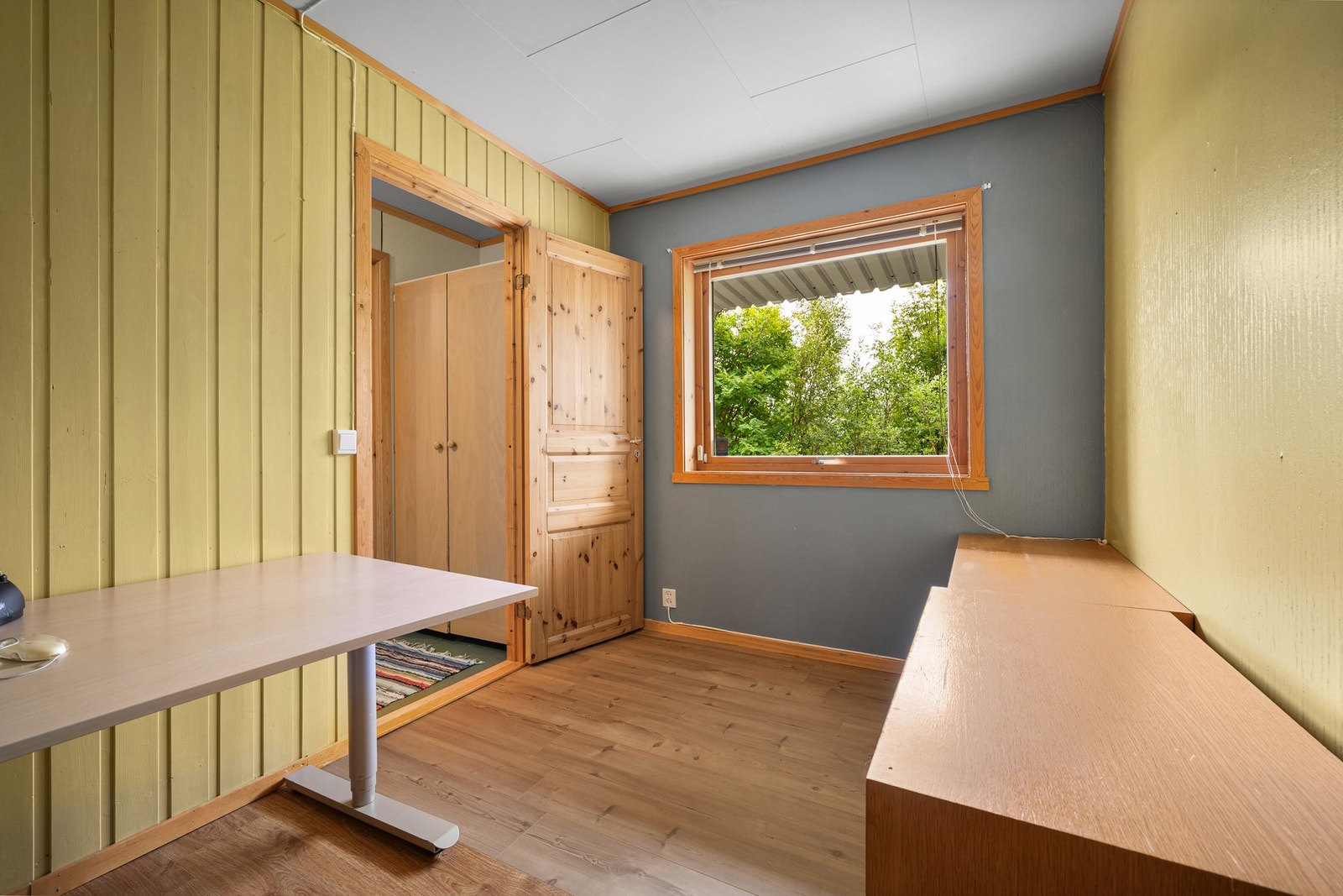 Soverom innredet som et kontor Galleribilde