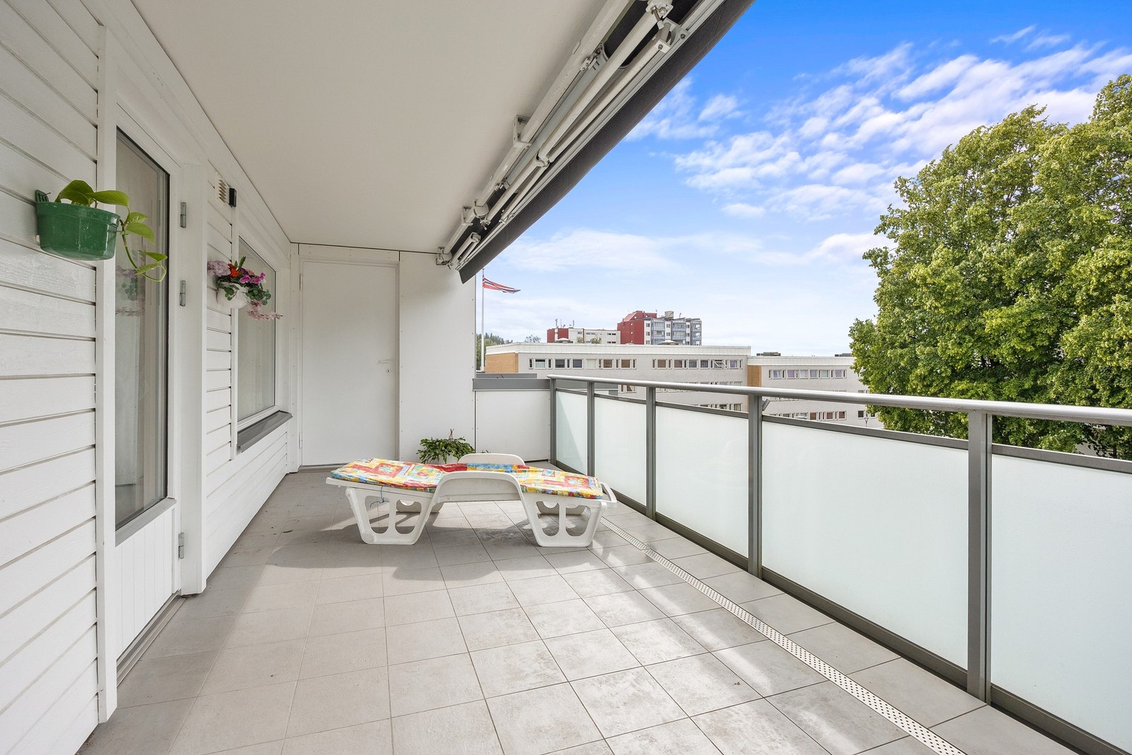 Sander Svendsen v/EIE eiendomsmegling har gleden av å presentere Elgtråkket 9F! Galleribilde