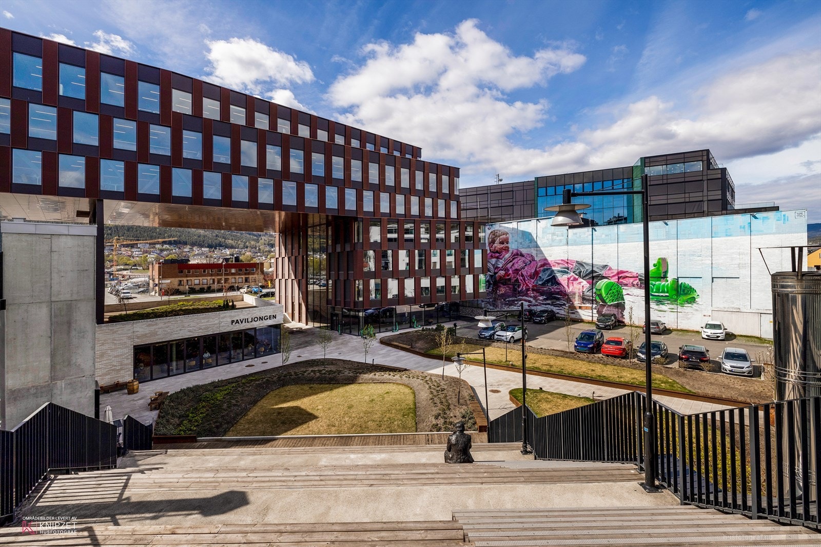 Union brygge med diverse tilbud og aktiviteter. Galleribilde