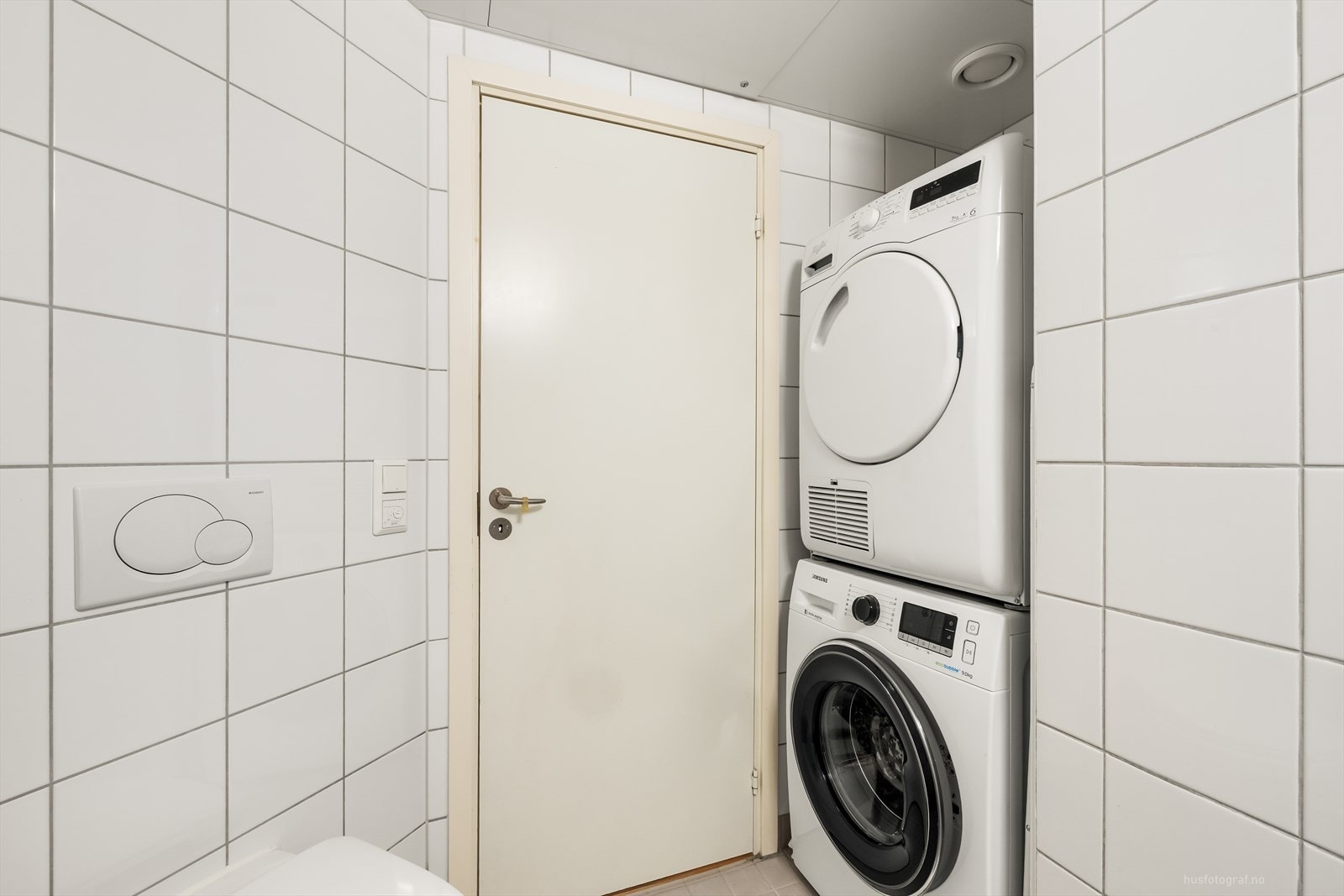 Opplegg til vaskemaskin/vaskesøyle. Galleribilde