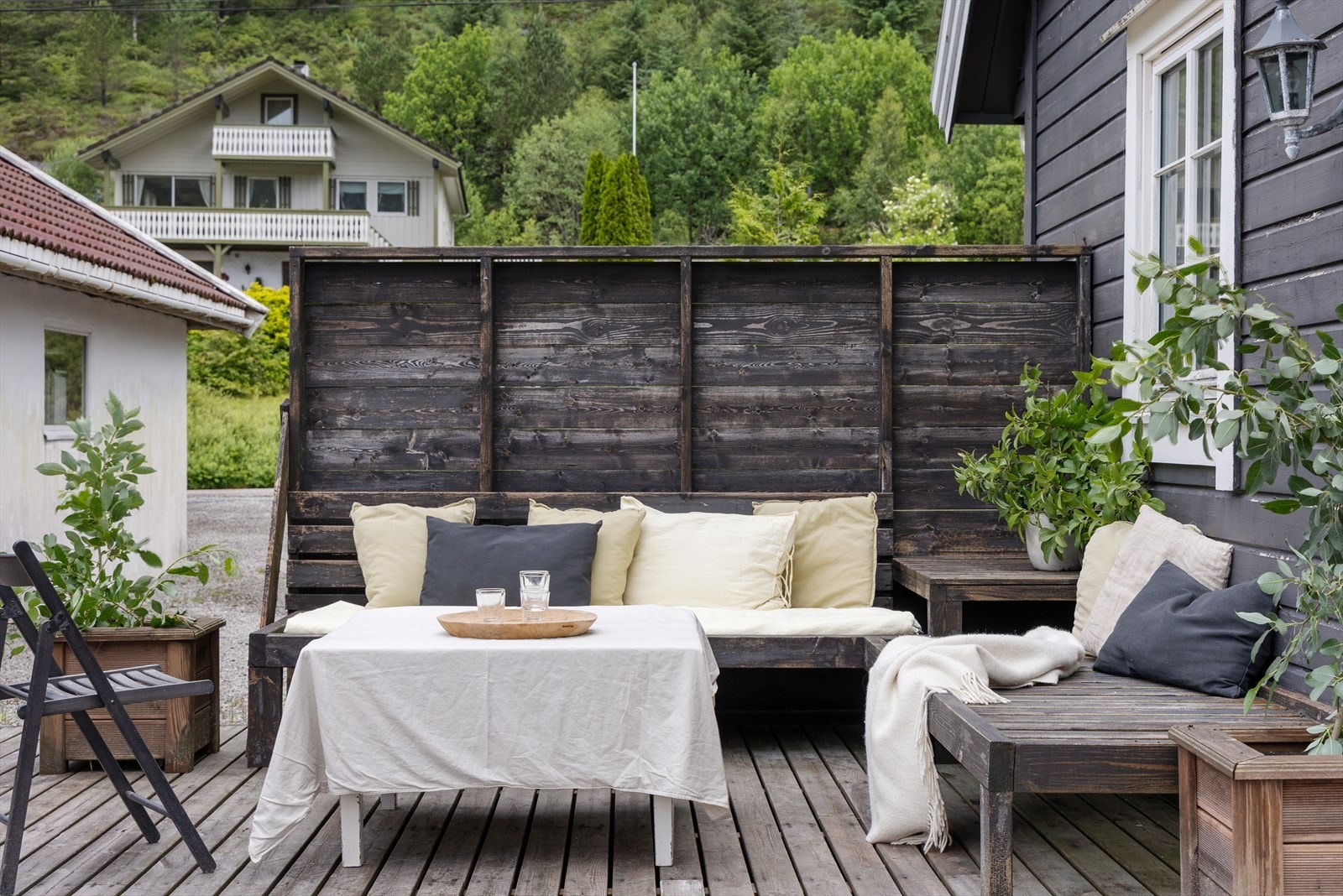 Boligen nyter av gode solforhold. Galleribilde