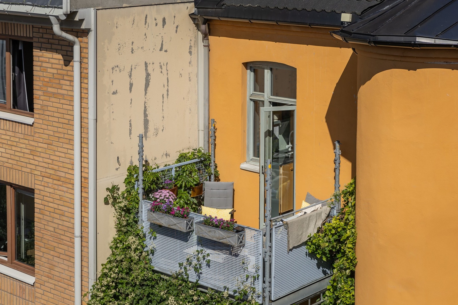 Midtsommers kan du nyte solen fra omtrent kl. 13 til 21 Galleribilde