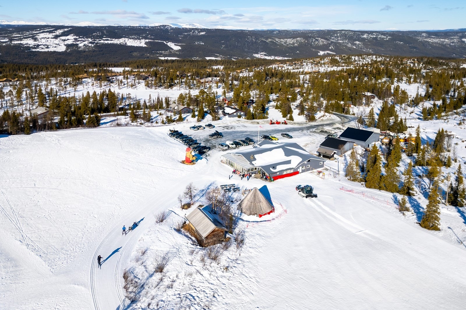 Lavo, middag, lunsj, konserter og skitrekk Galleribilde