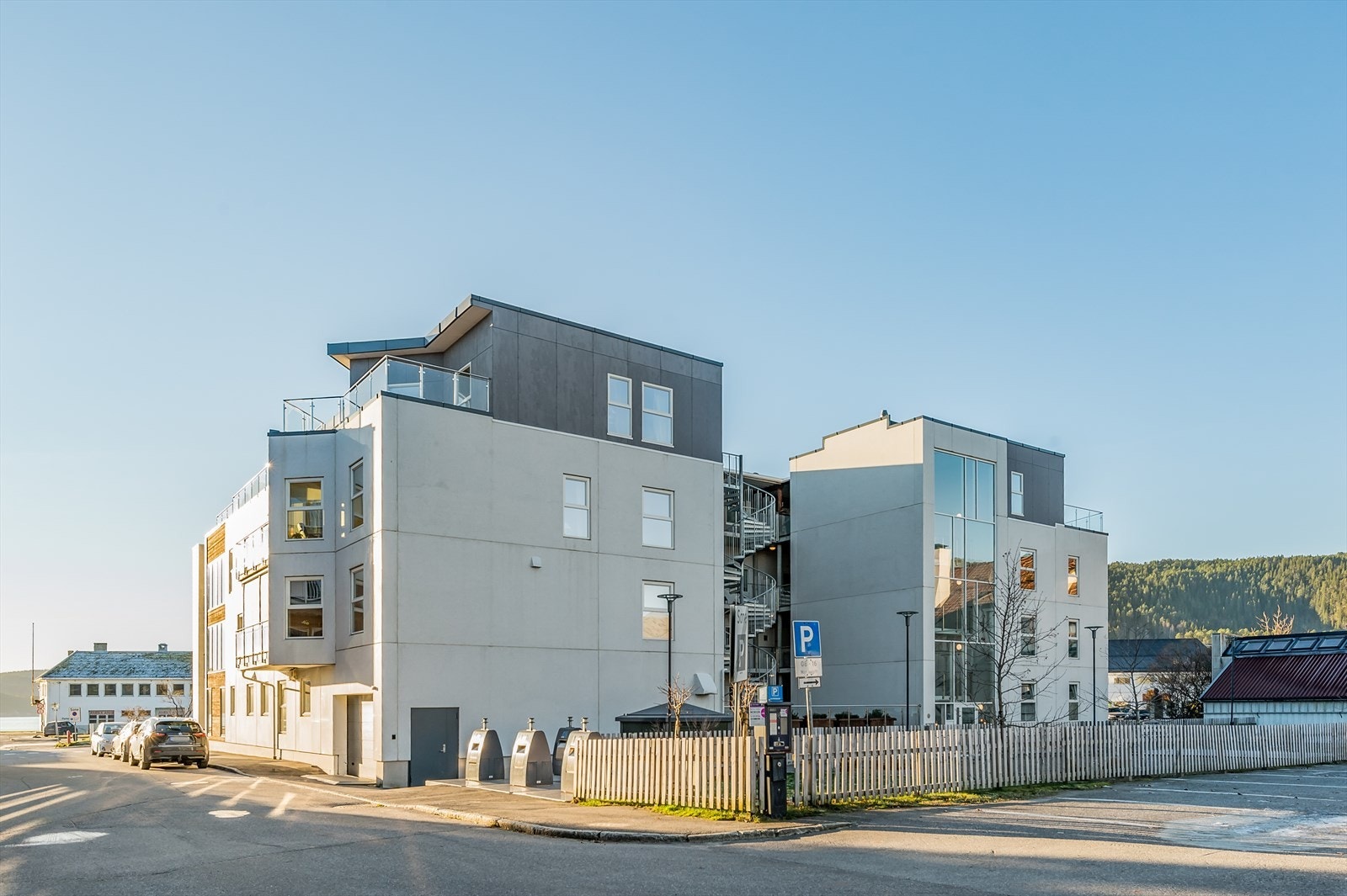 I tillegg har sameiet en egen leilighet som kan disponeres av seksjonseierne om det kommer gjester med overnattingsbehov. Galleribilde