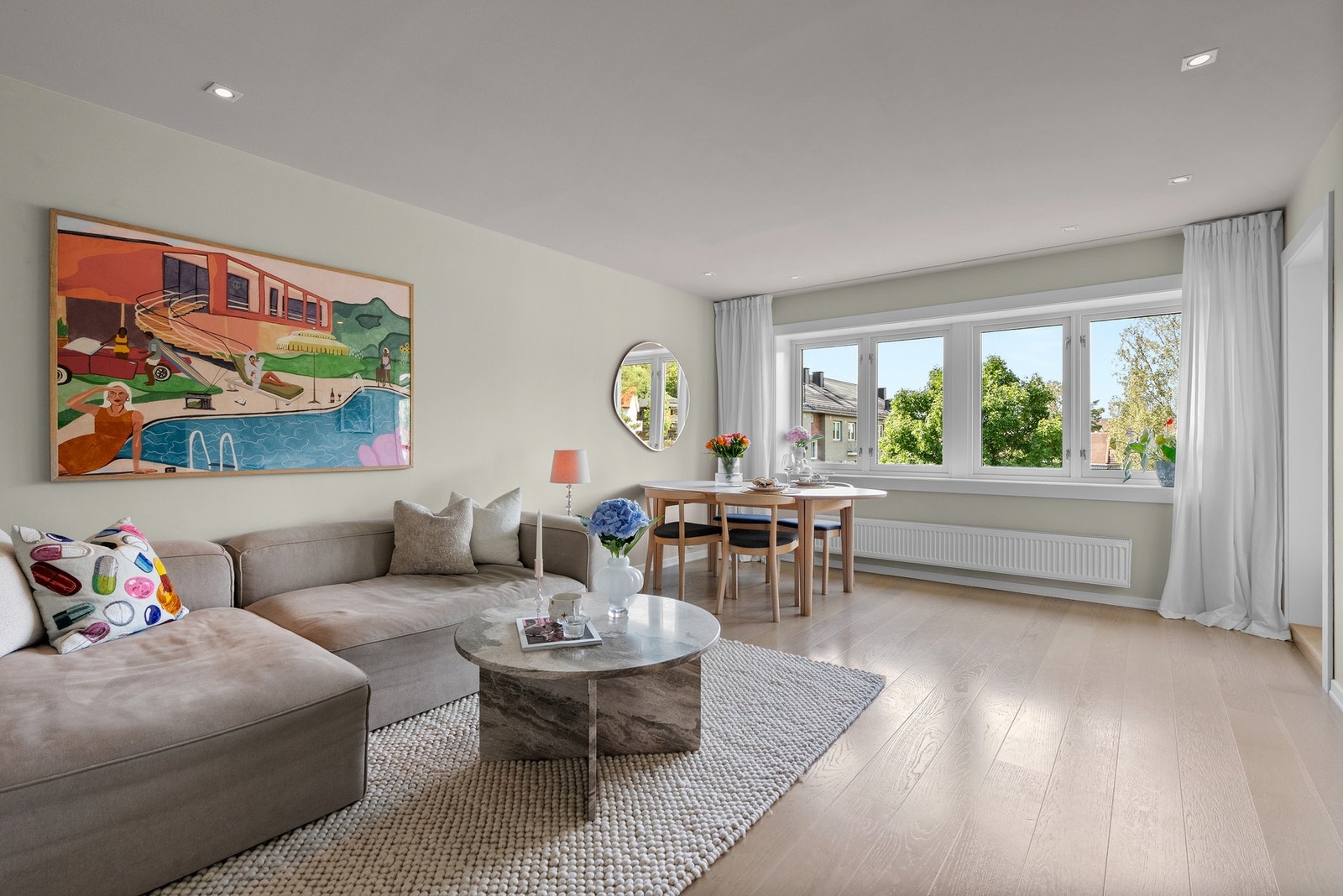 PrivatMegleren presenterer Rødbergveien 2C - En delikat endeleilighet i toppetasjen på hjørnet av blokken Galleribilde