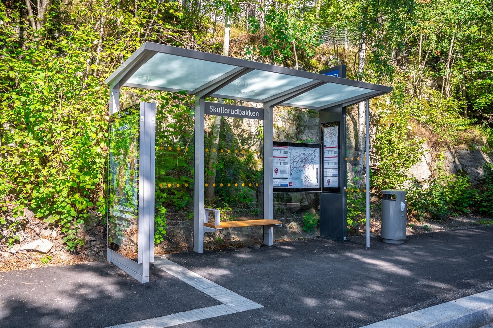 - Kun 1 min gange til busstopp - Galleribilde