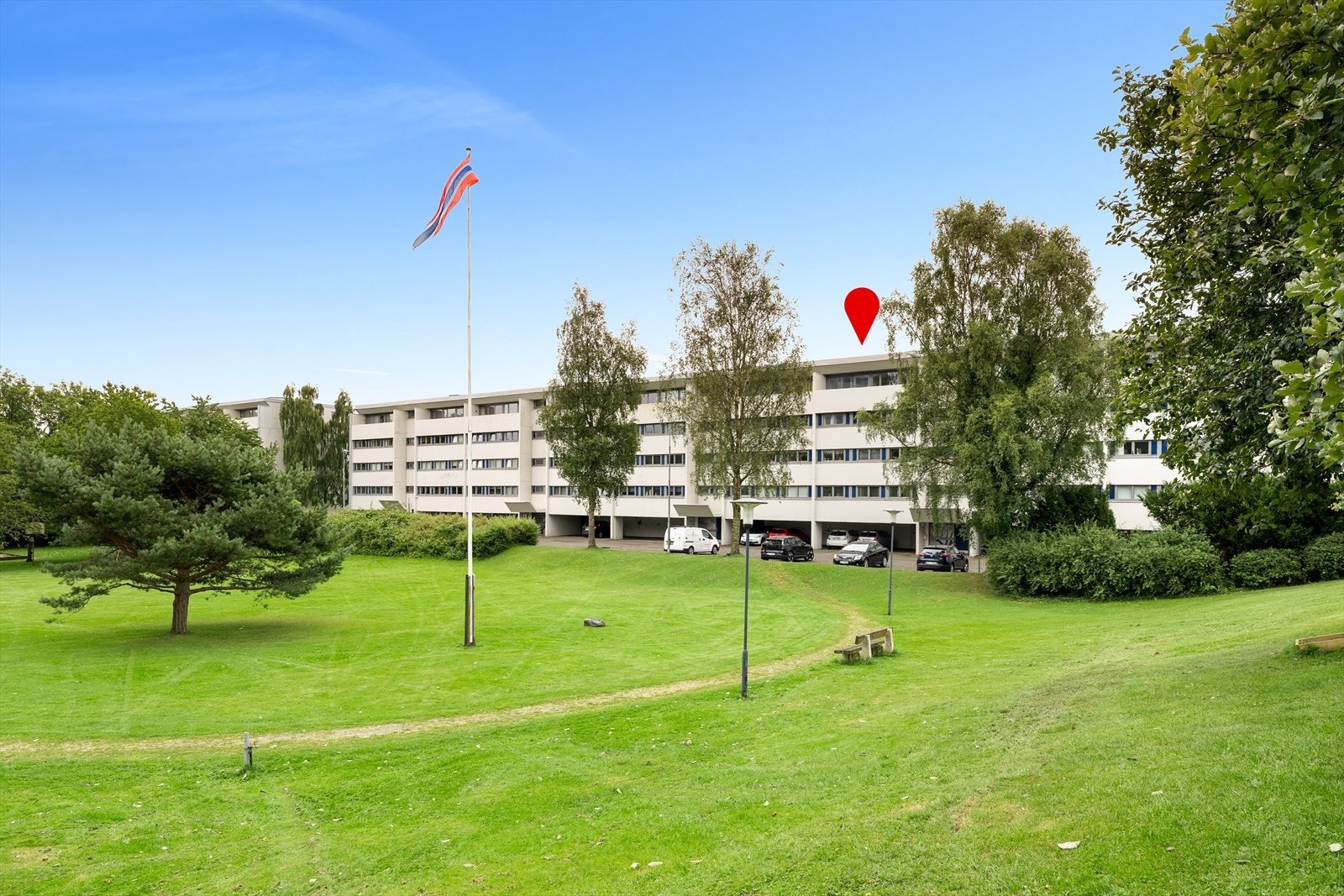 EiendomsMegler 1 v/ Nikolai Tvedt presenterer Digranesveien 15! Galleribilde