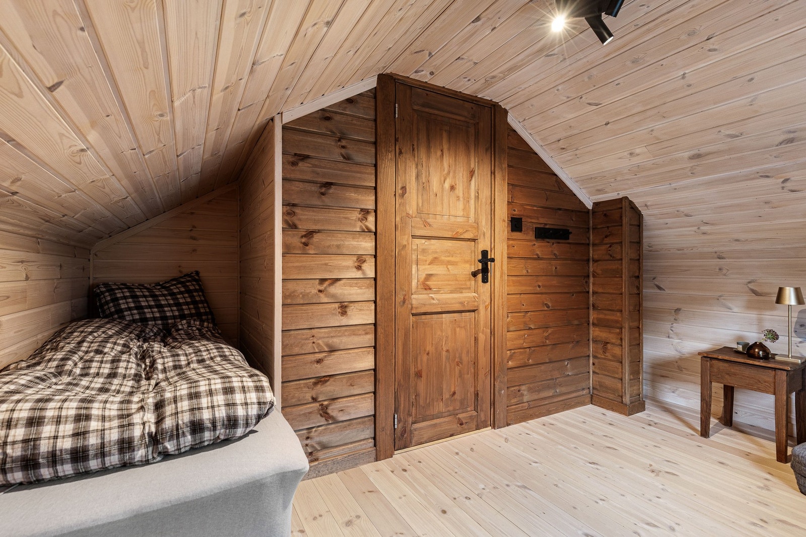 Rom 2 hems. Galleribilde