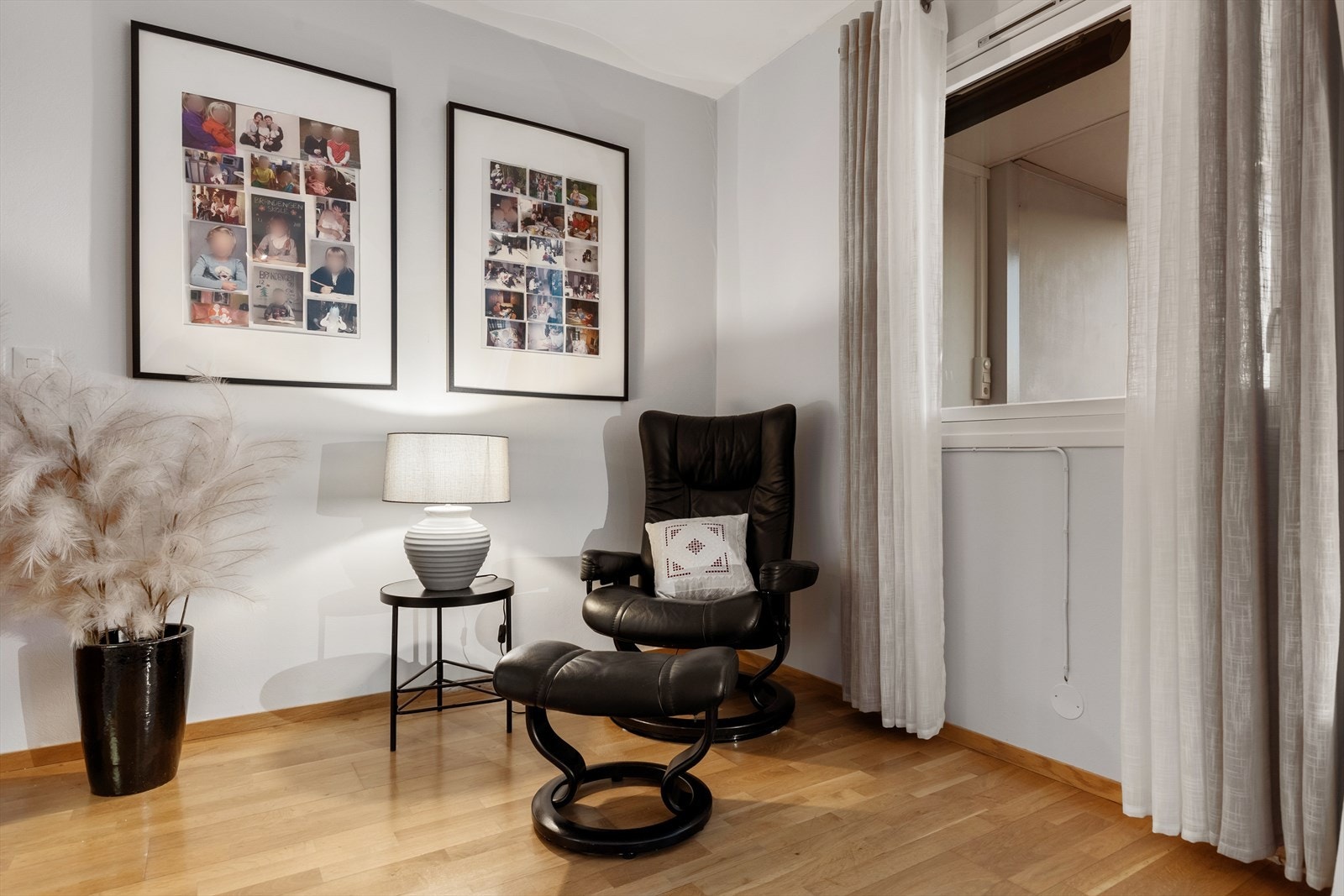 Hvis man ønsker kan det også møbleres med lesekrok eller frokostbord i tilknytning til kjøkkenet Galleribilde