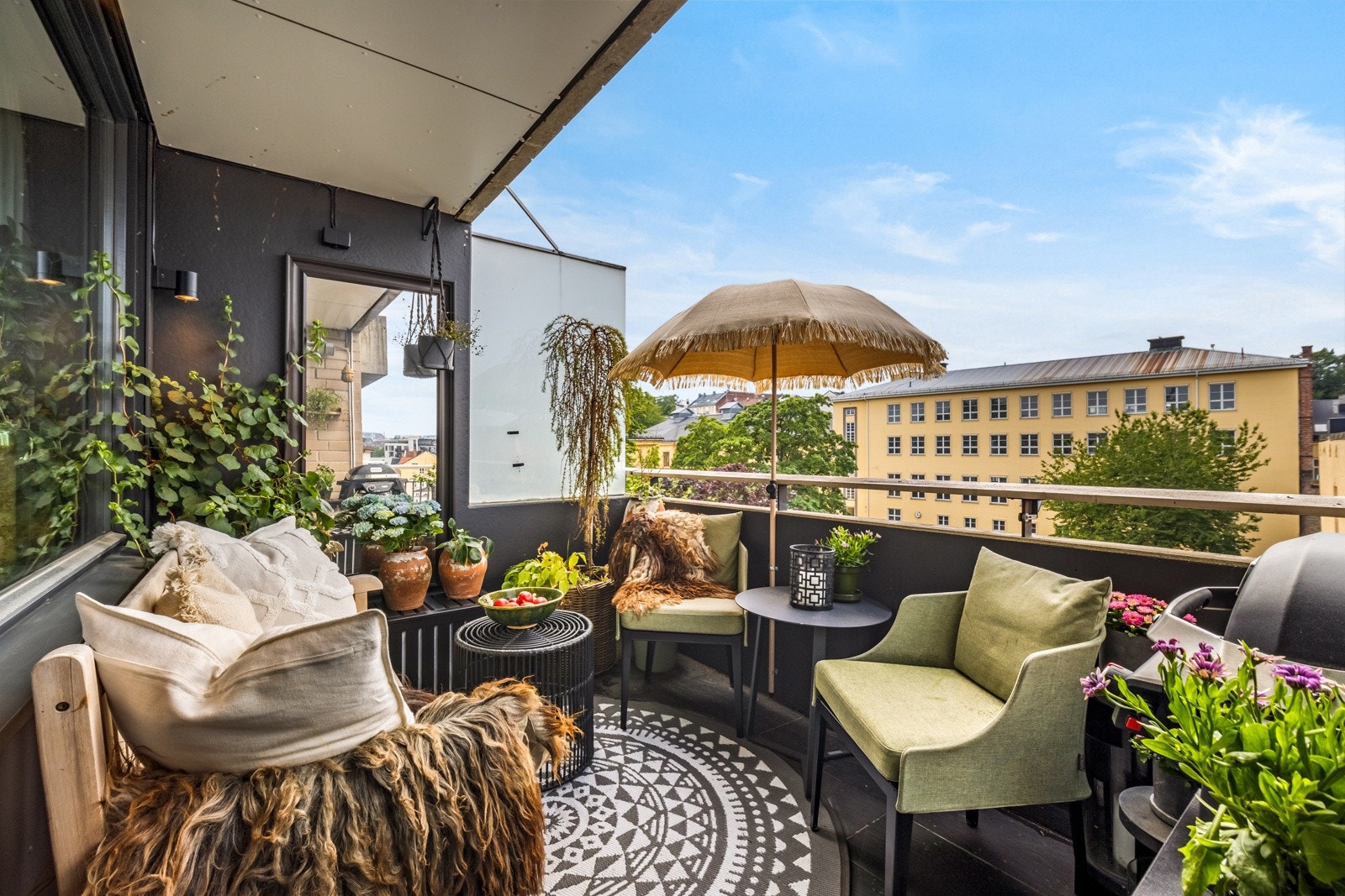 Fra stuen har du utgang til en herlig nordvestvendt balkong på ca. 8m². Galleribilde