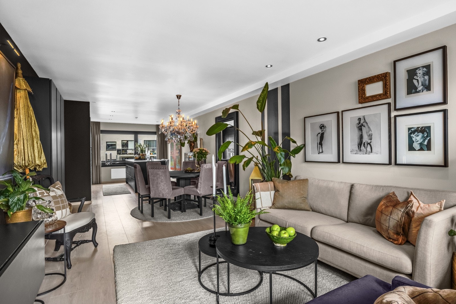 Leiligheten har balansert ventilasjonsanlegg som sikrer frisk og god luft. Galleribilde