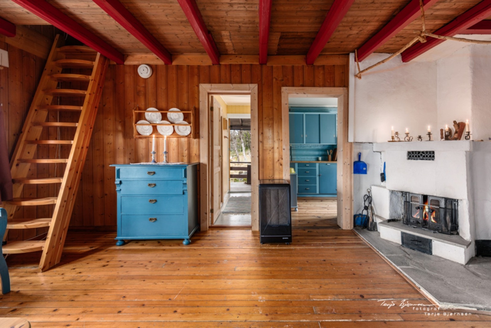 Romslig plass i stuen. Galleribilde