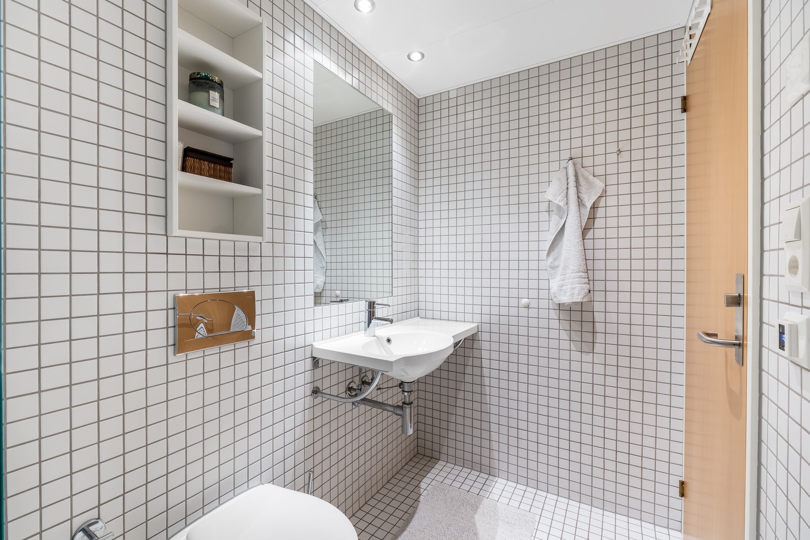 Det andre badet er tilknyttet utleiedelen og har samme standard. Galleribilde