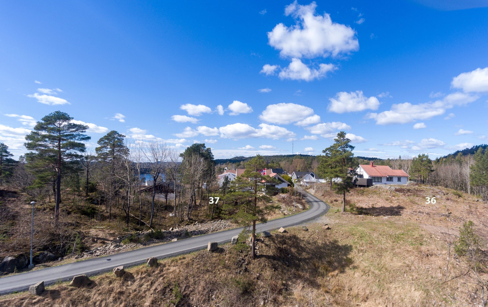 Langesandheia byggefelt ligger i Tvedestrand kommune Galleribilde