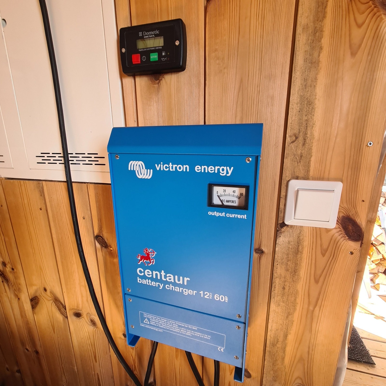 Lader og start aggregat Galleribilde