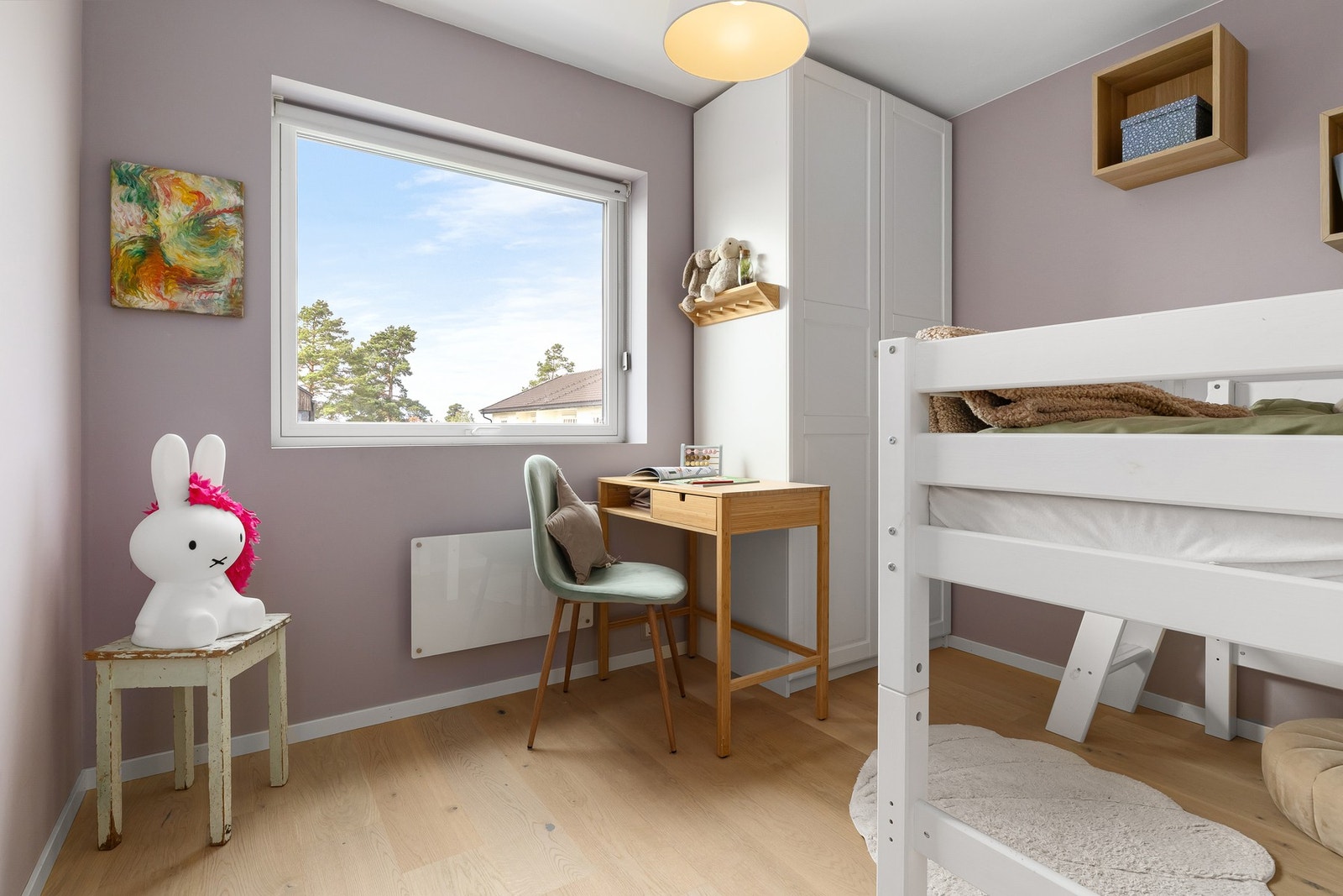 De øvrige soverommene er ideelle som barnerom, gjesterom eller kontor. Galleribilde