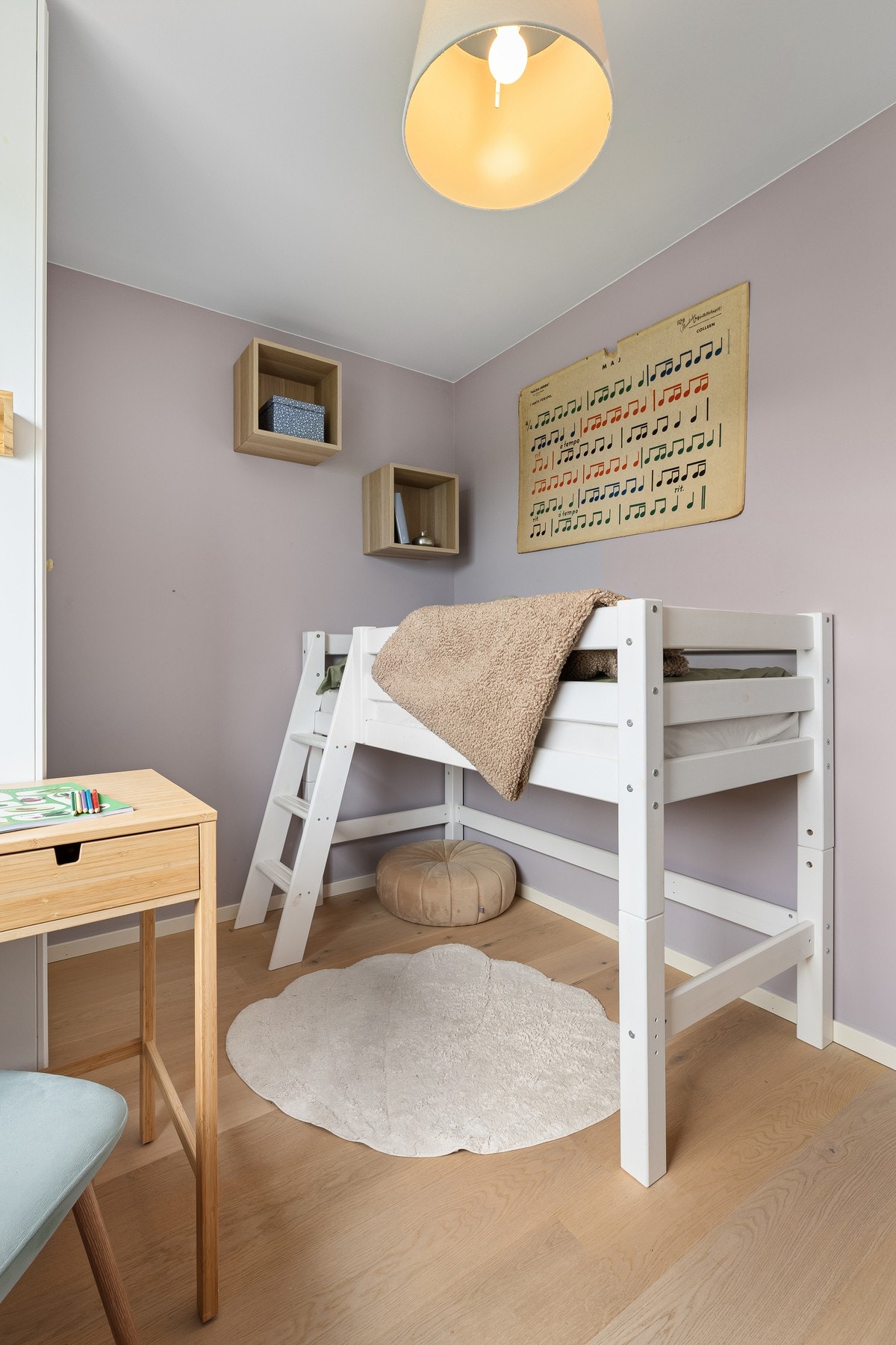 Rommene har god plass til seng og nattbord. Galleribilde