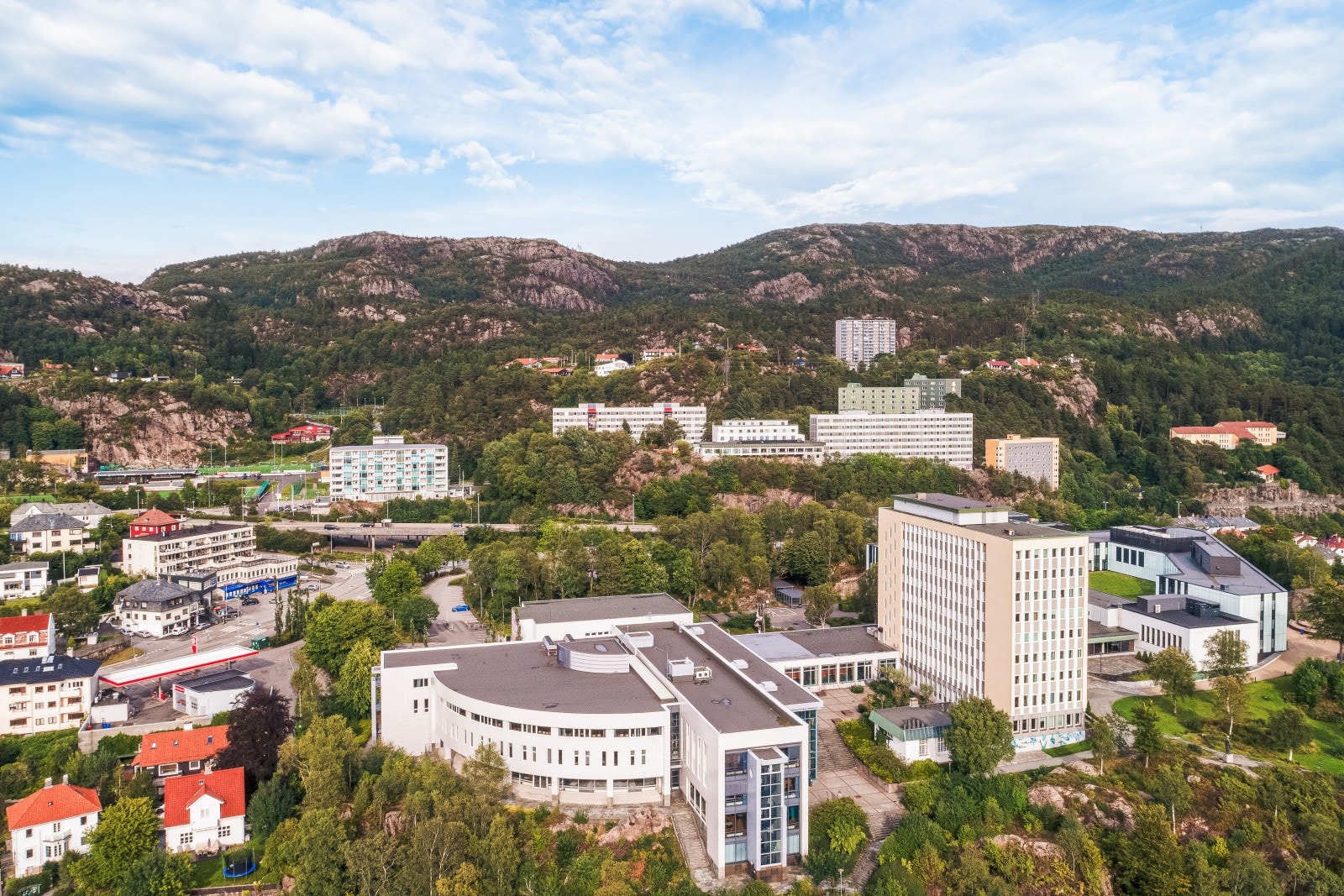 - NHH er en av flere studiesteder i nærheten - Galleribilde