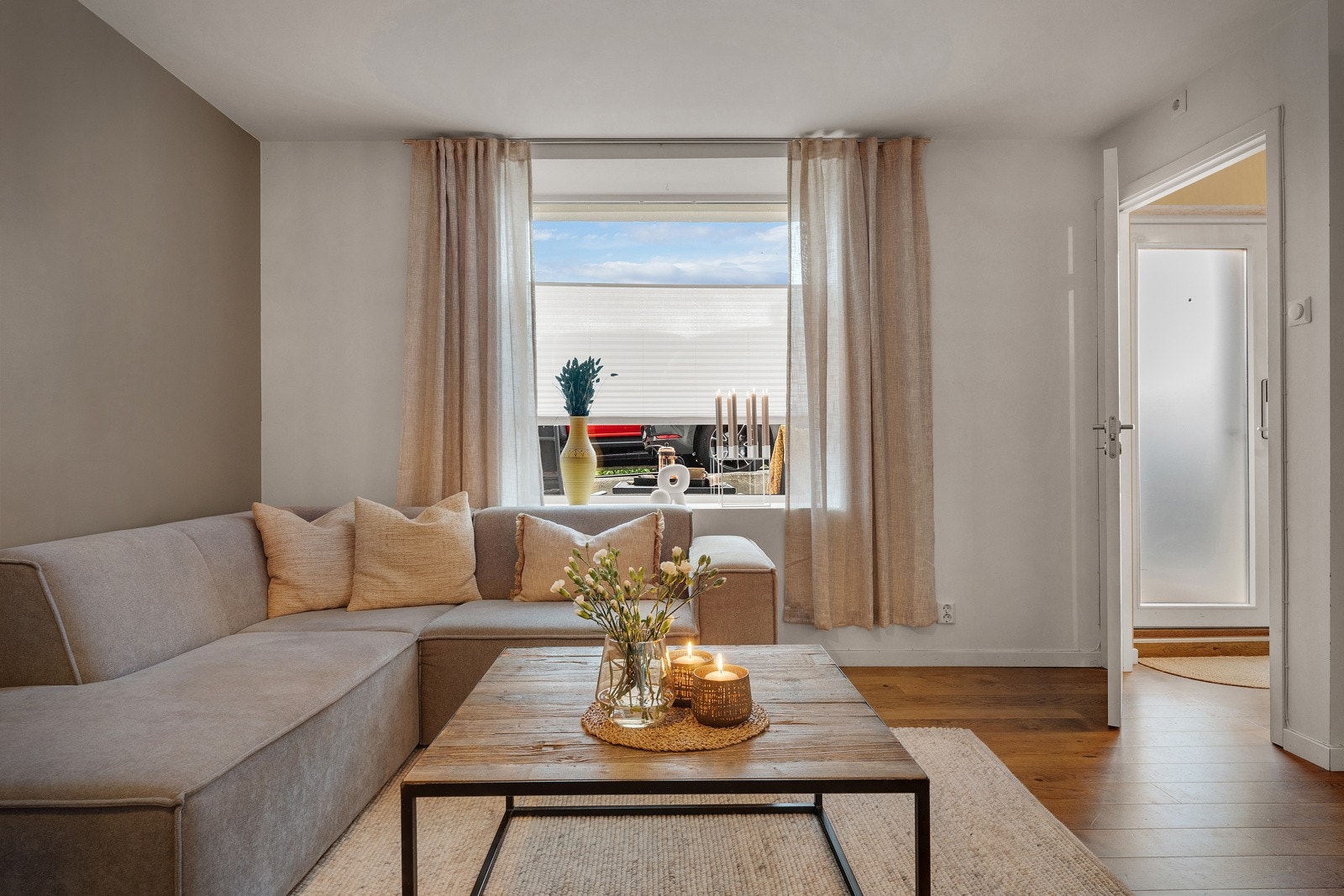 - Bygget ble delvis pusset opp og seksjonert i 2010 - Galleribilde