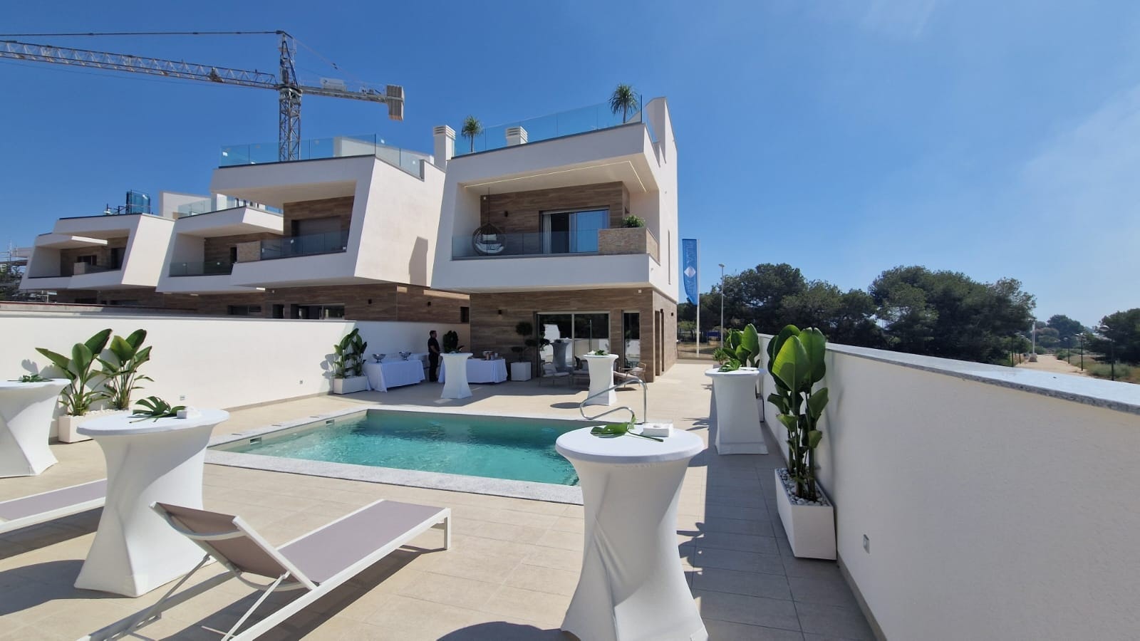 BASSENG / UTEOMRÅDE Galleribilde