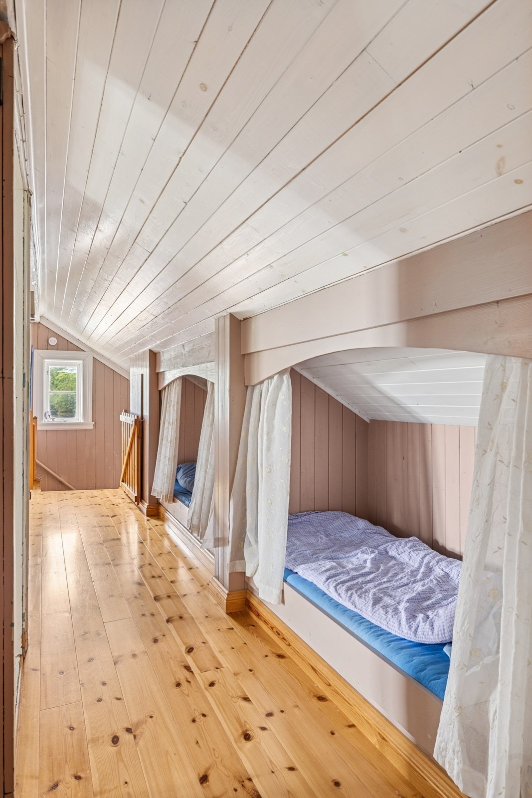 Sovealkover på loft Galleribilde