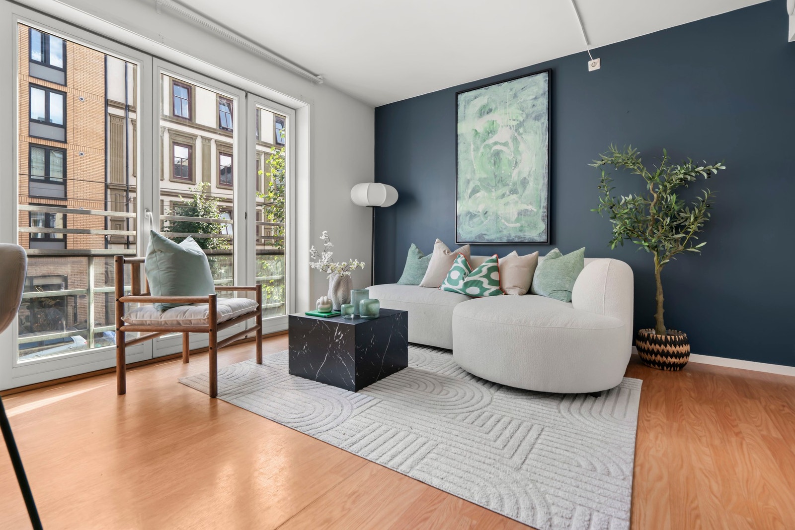 PrivatMegleren Grünerløkka presenterer Trondheimsveien 6A - Gjennomgående og flott 3-roms selveierleilighet med garasjeplass. Galleribilde