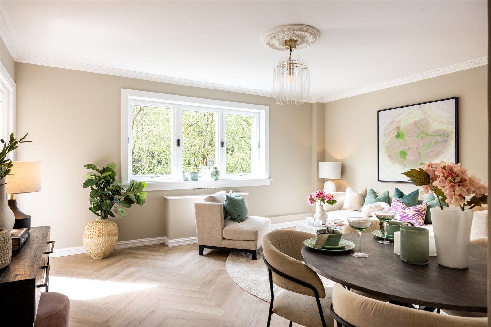 - Hele leiligheten er pusset opp i 2025 med fokus på kvalitet og smarte løsninger! - Galleribilde